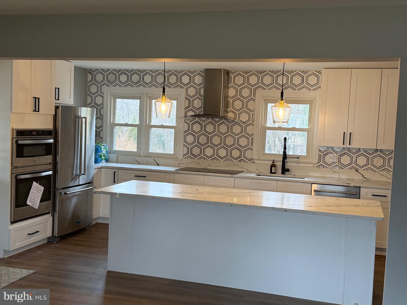 7542 CHERRY TREE DRIVE