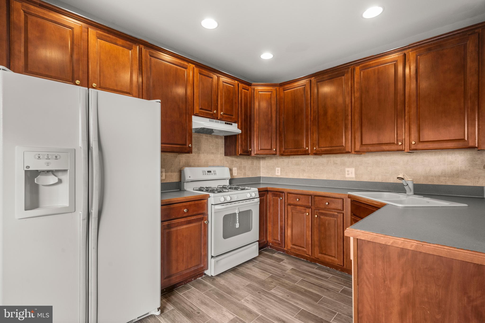 COUNTY CENTER CONDOS - Residential