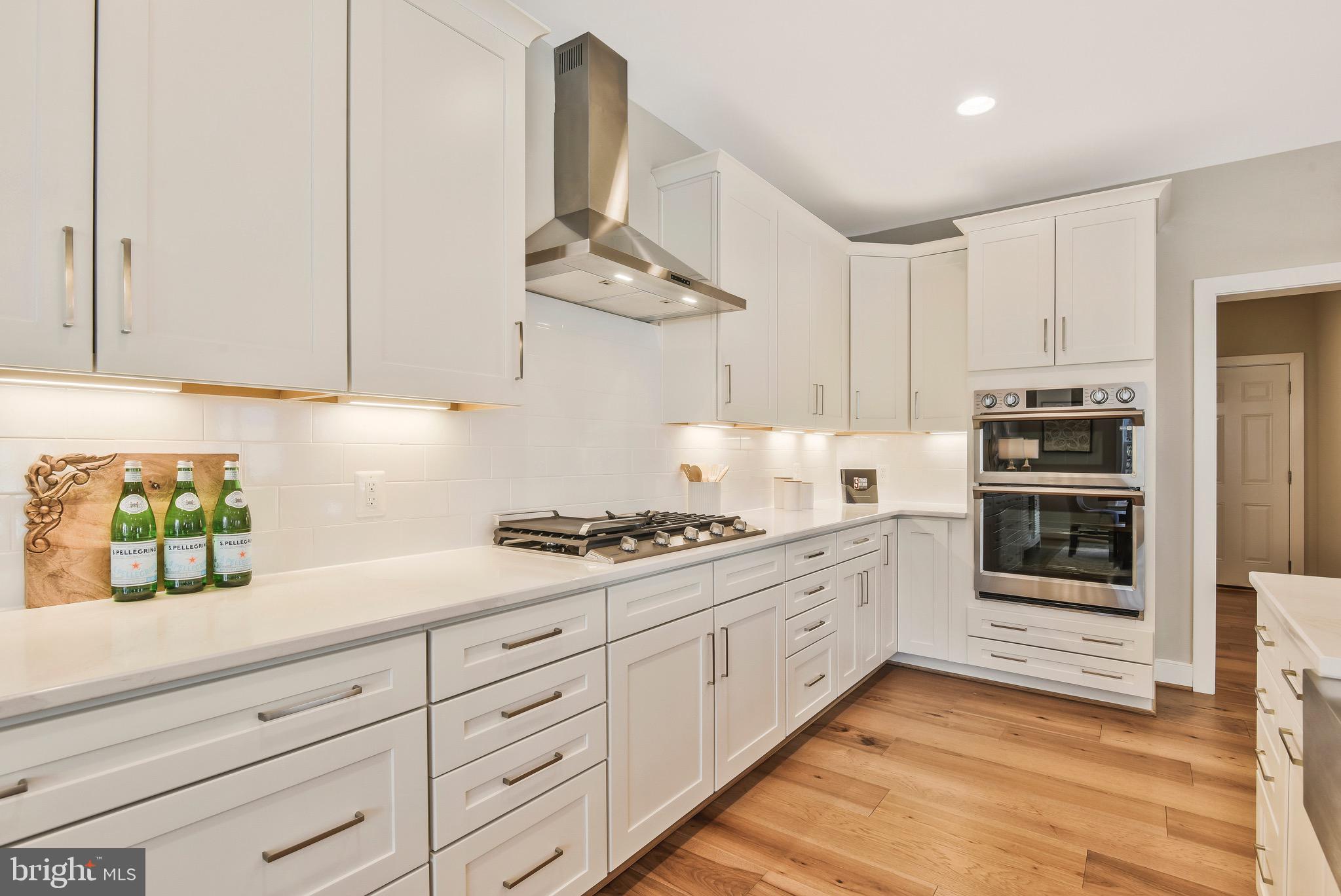 WAKEFIELD FOREST - Residential