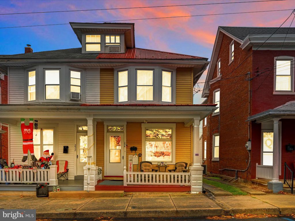 Photo of 234 Washington Avenue, EPHRATA, PA 17522 (MLS # PALA2062118)