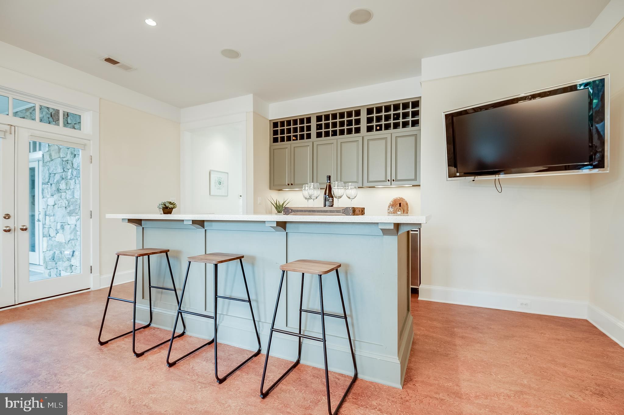 COUNTRY CLUB HILLS - Residential