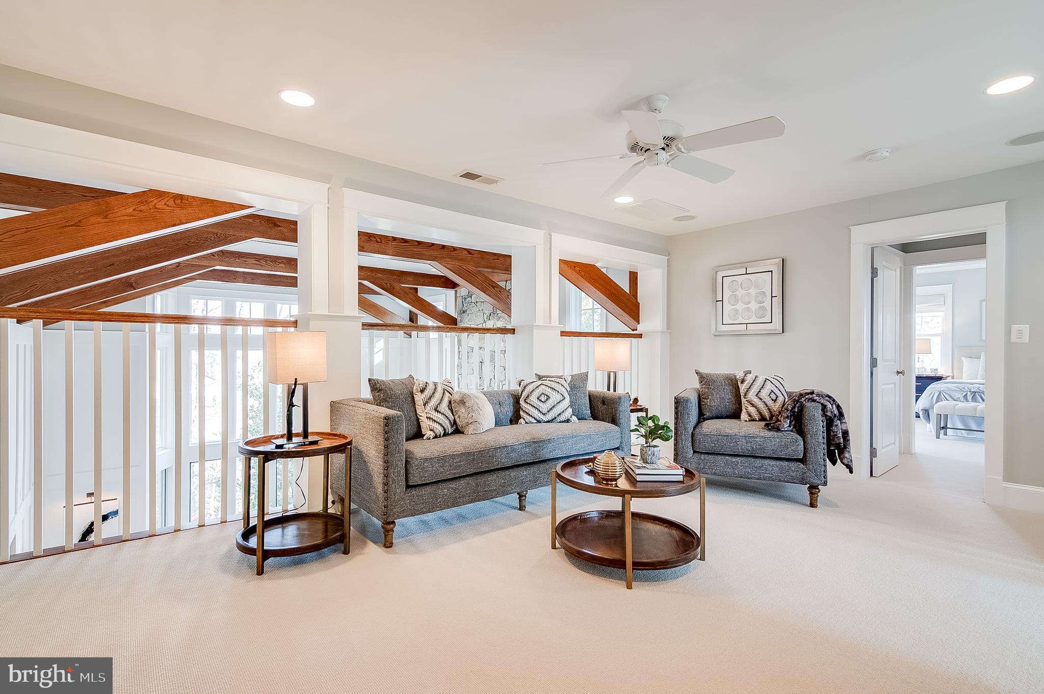 COUNTRY CLUB HILLS - Residential