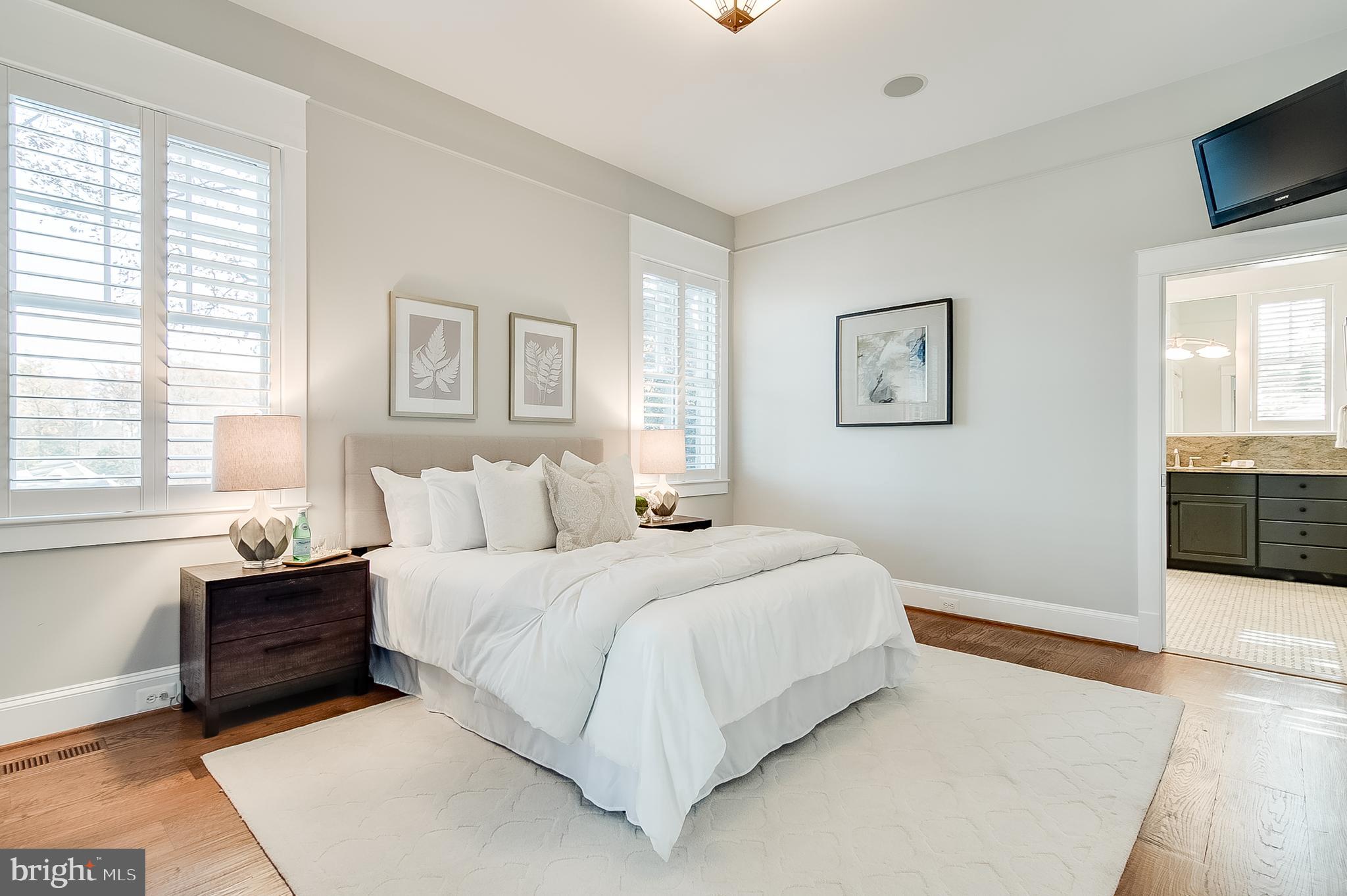 COUNTRY CLUB HILLS - Residential