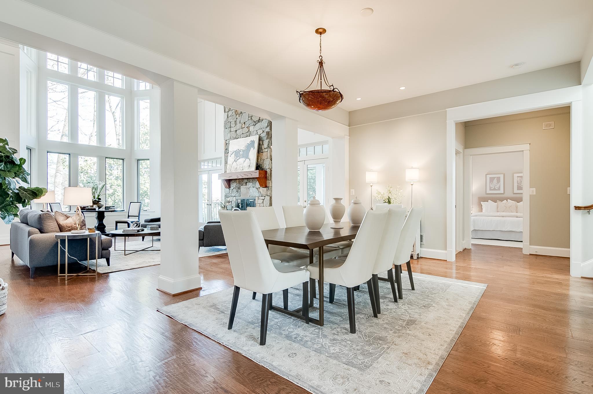 COUNTRY CLUB HILLS - Residential