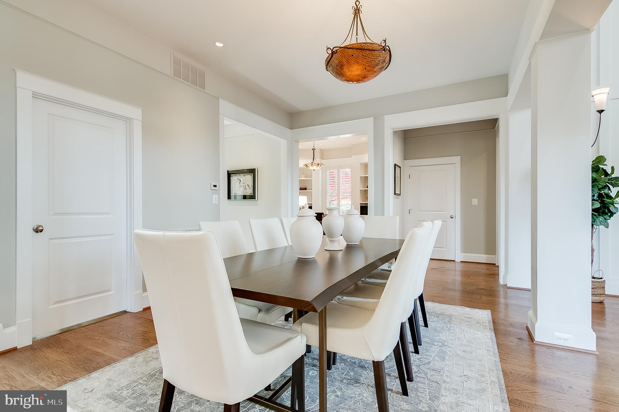 COUNTRY CLUB HILLS - Residential