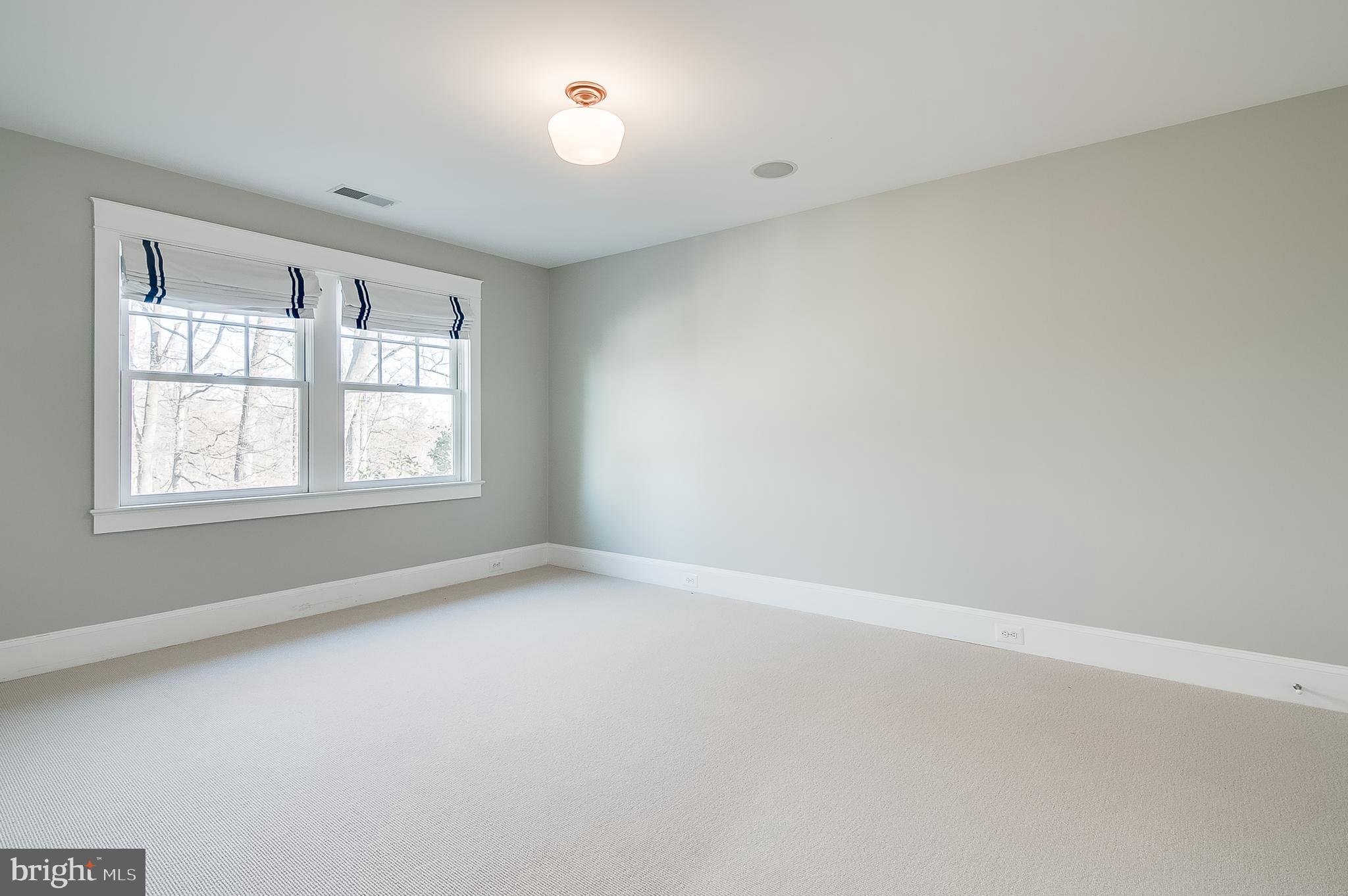 COUNTRY CLUB HILLS - Residential