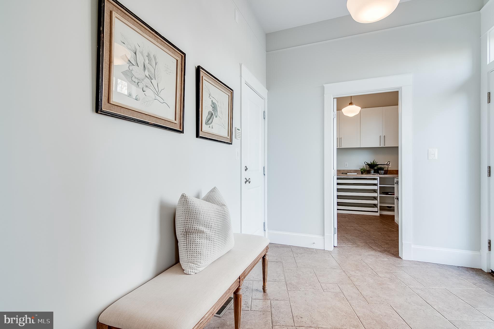 COUNTRY CLUB HILLS - Residential