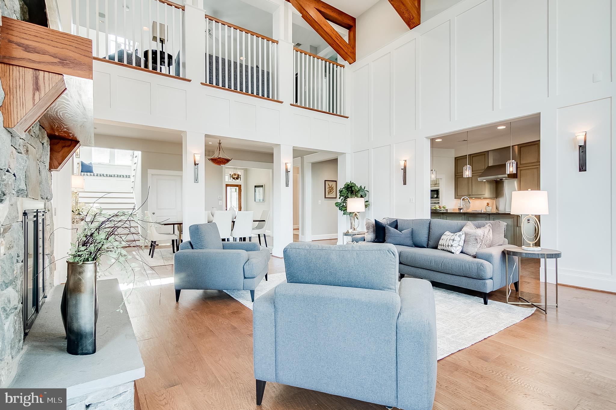 COUNTRY CLUB HILLS - Residential