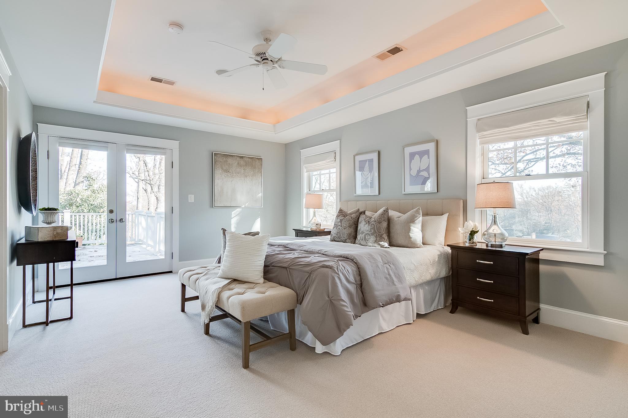 COUNTRY CLUB HILLS - Residential