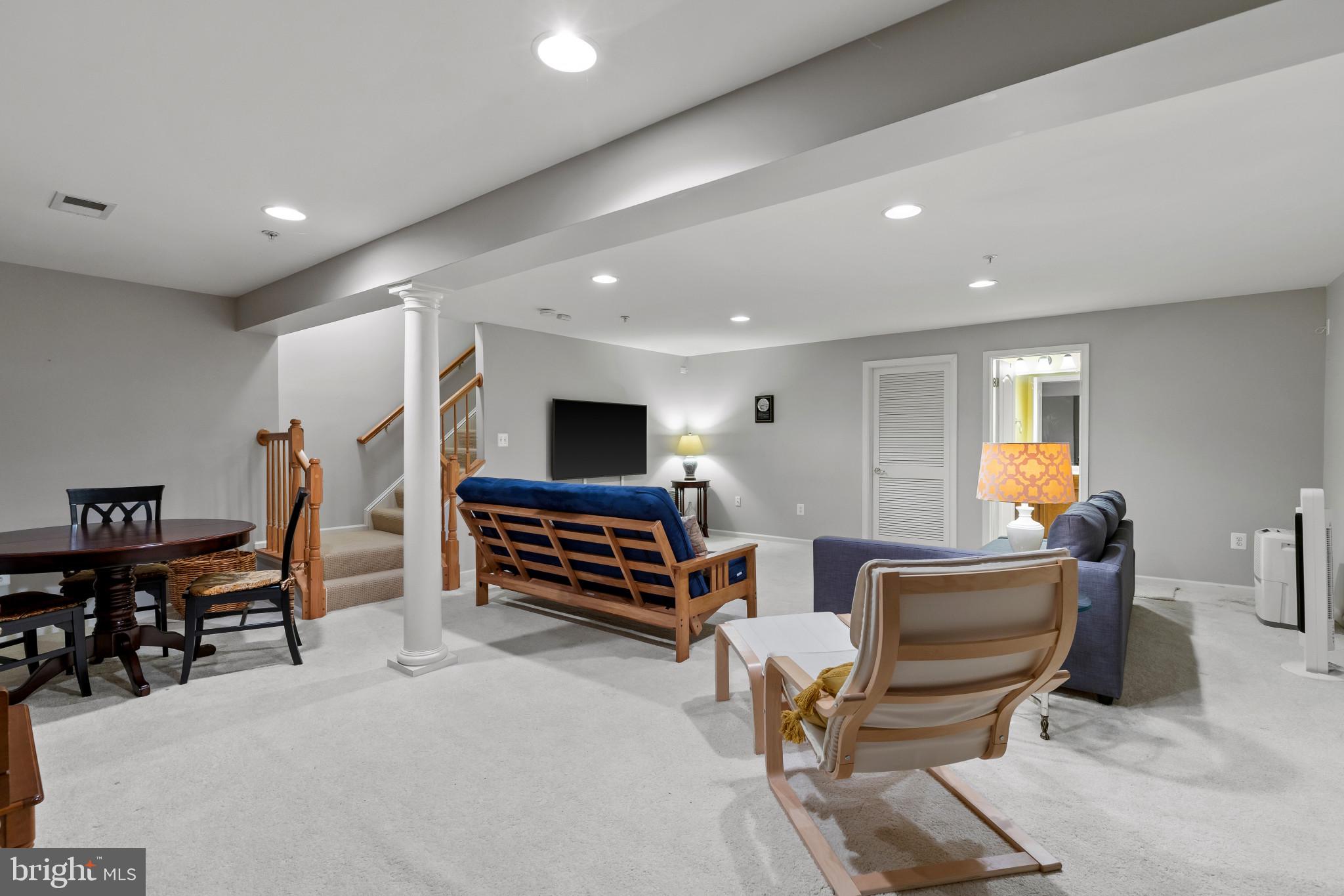 FIELDSTONE - Residential