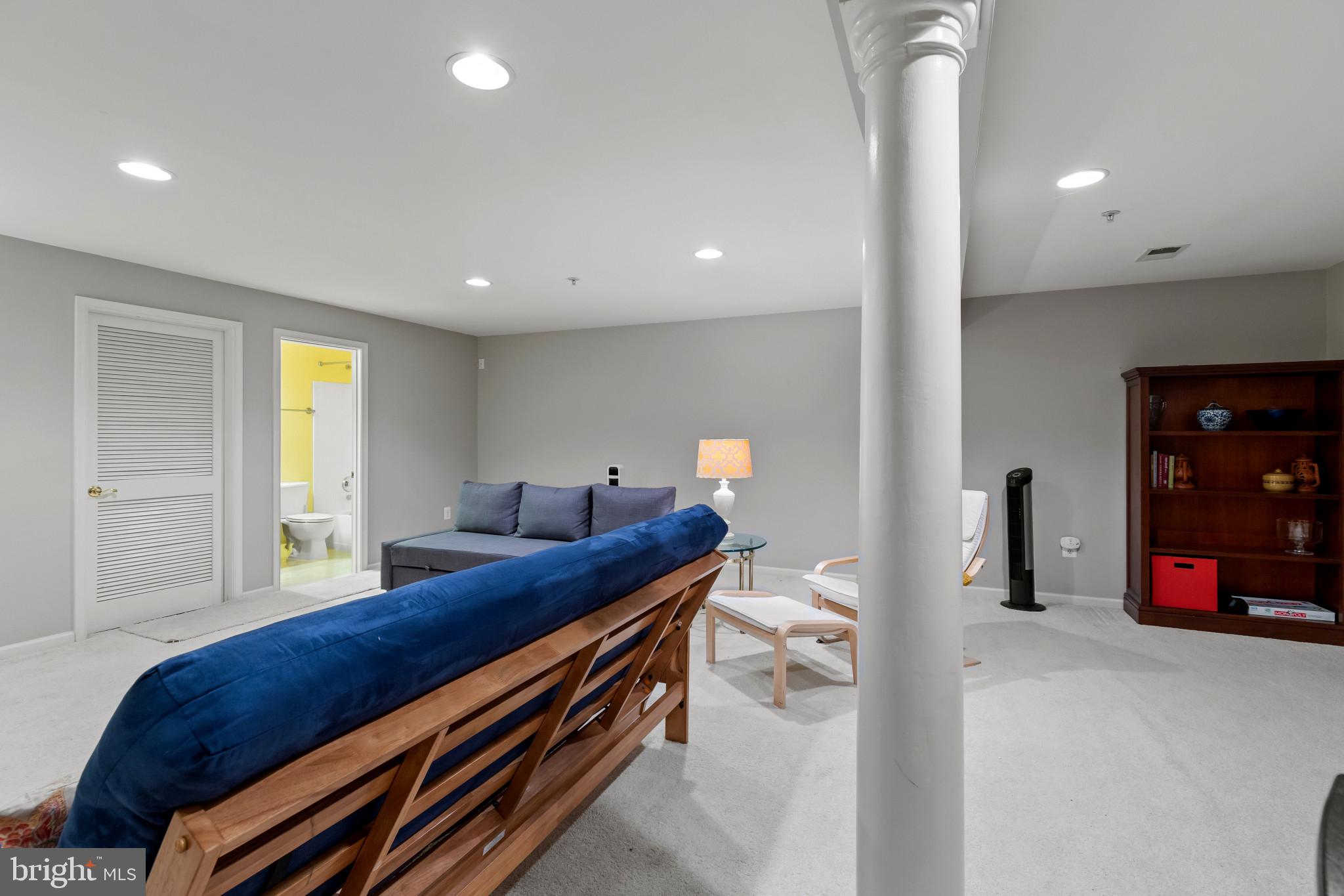 FIELDSTONE - Residential