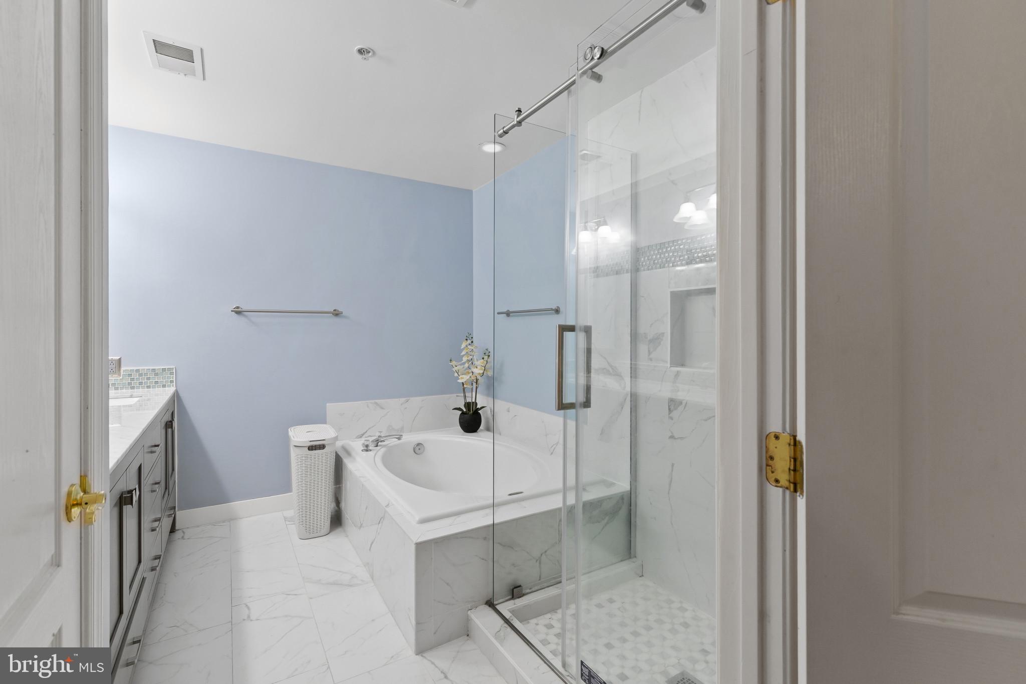 FIELDSTONE - Residential