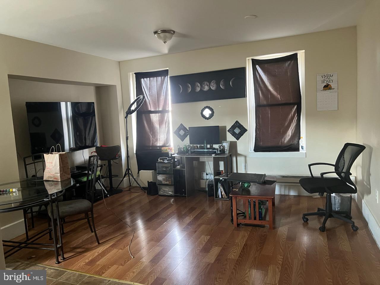 PARKSIDE - Commercial Sale