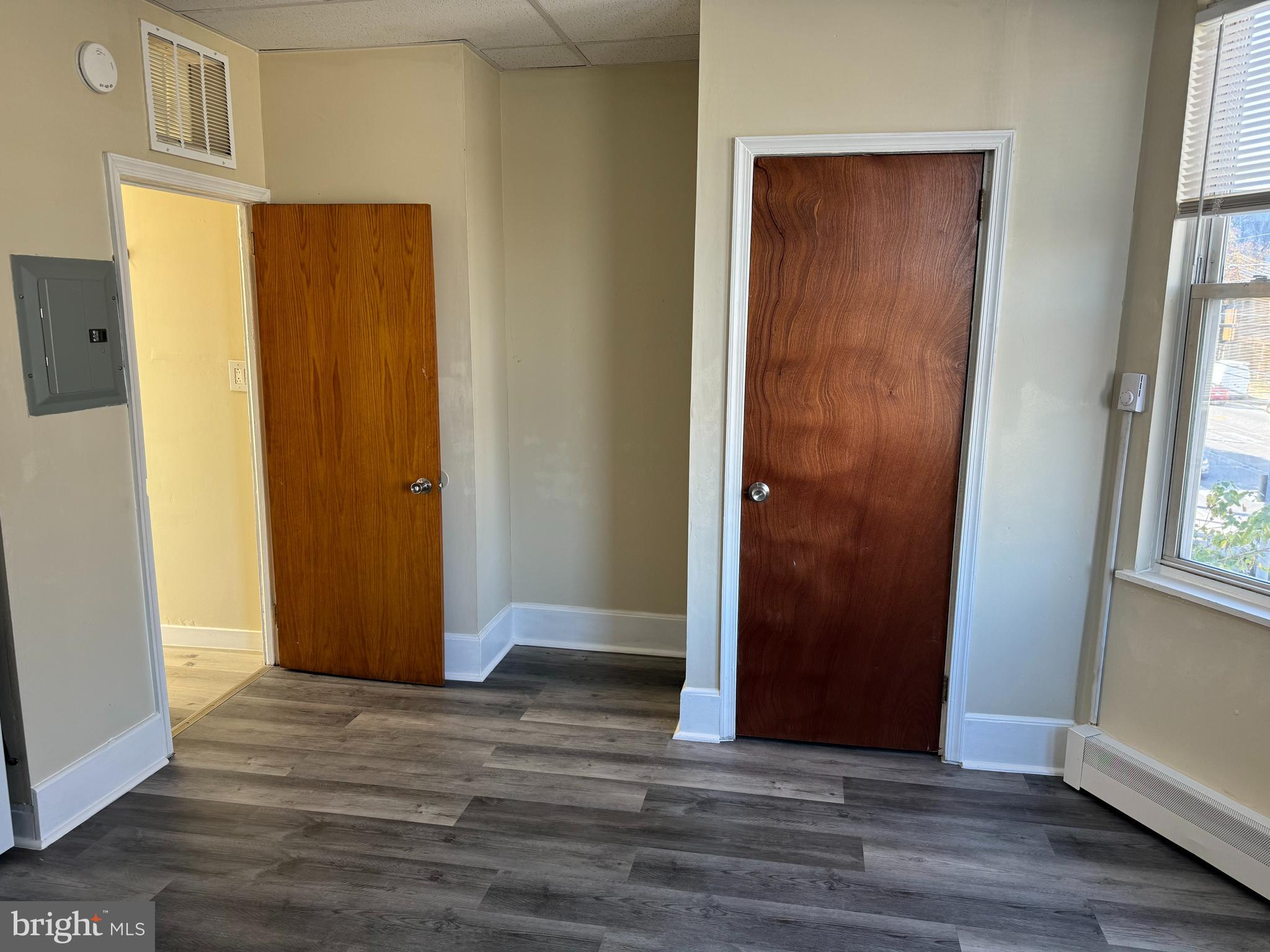 PARKSIDE - Commercial Sale