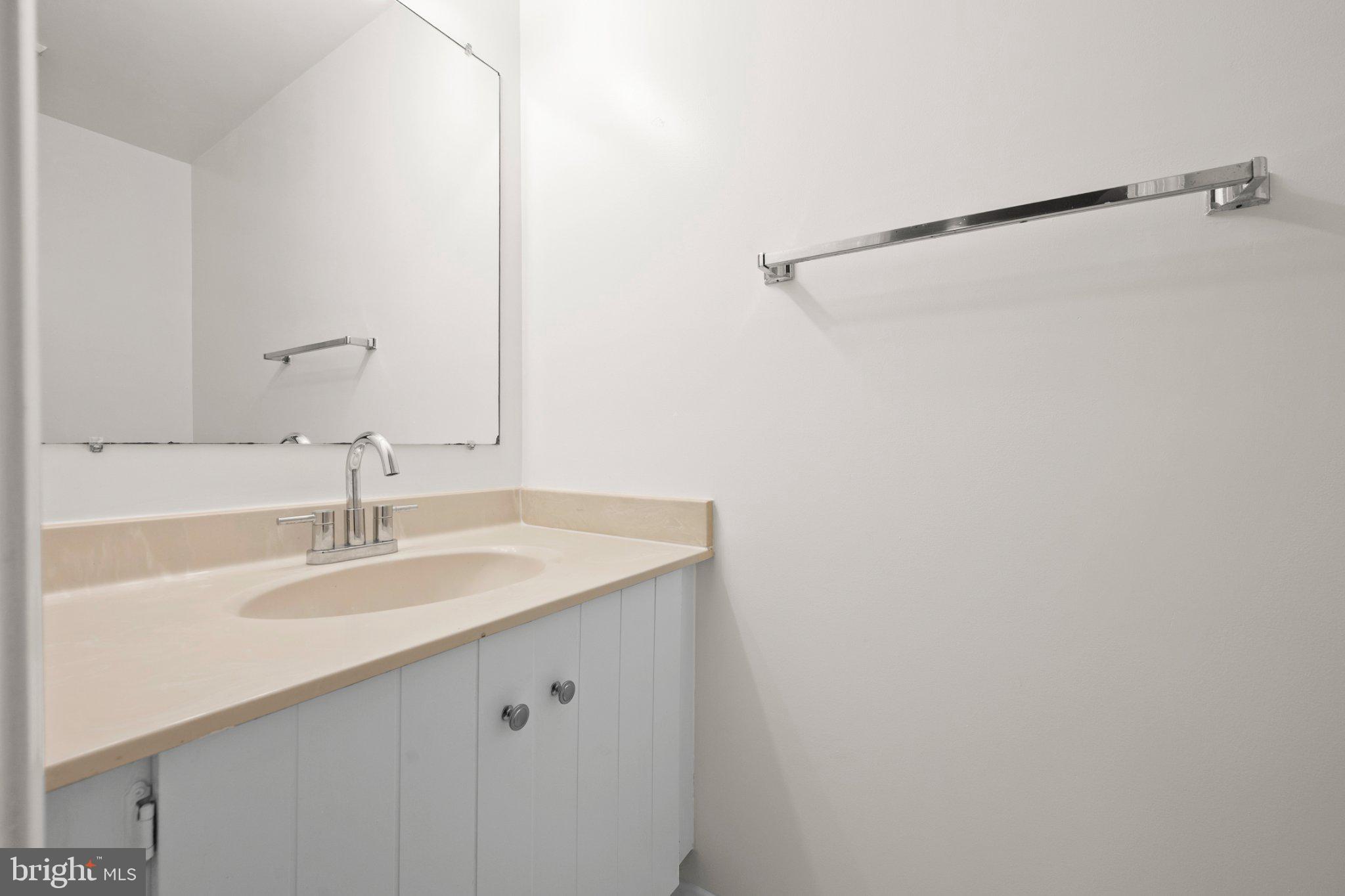 COUNTRY CREEK - Residential