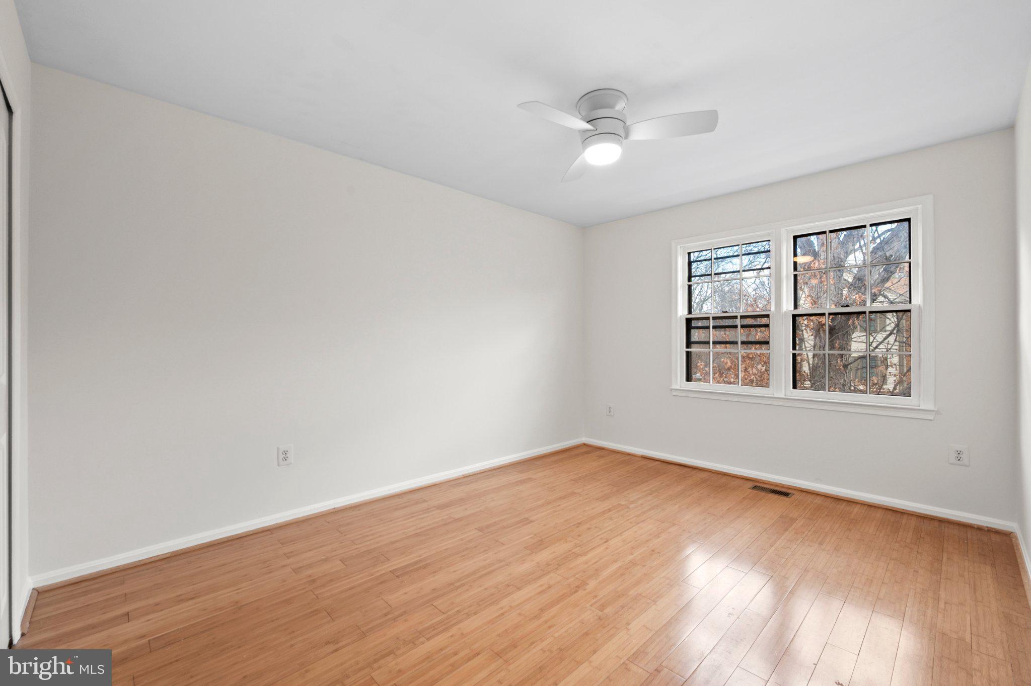 COUNTRY CREEK - Residential