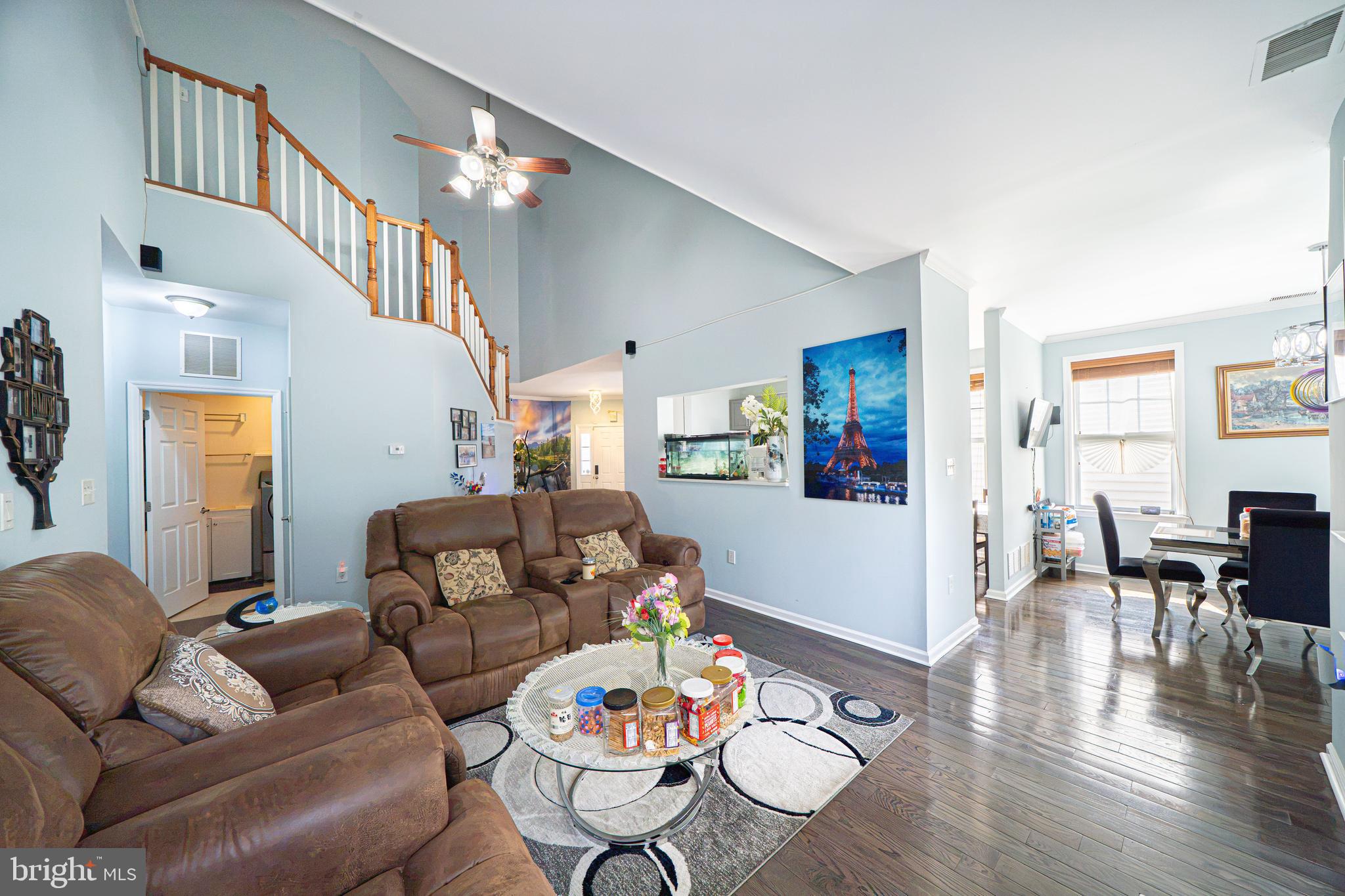 2672 HONEYSUCKLE LANE