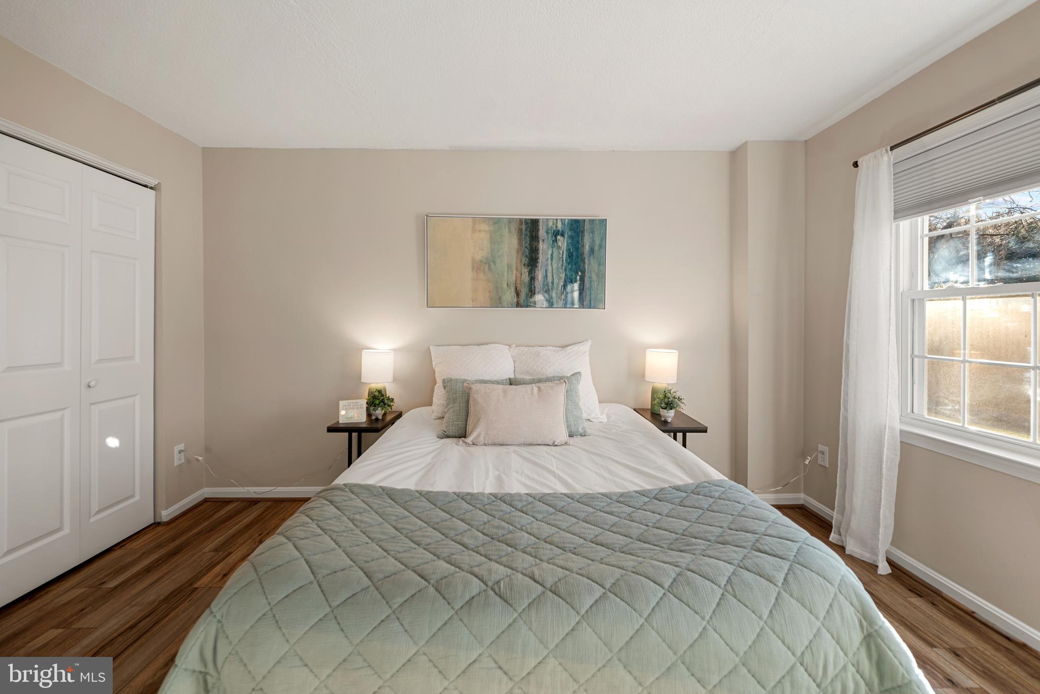 BEDFORD PARK - Residential