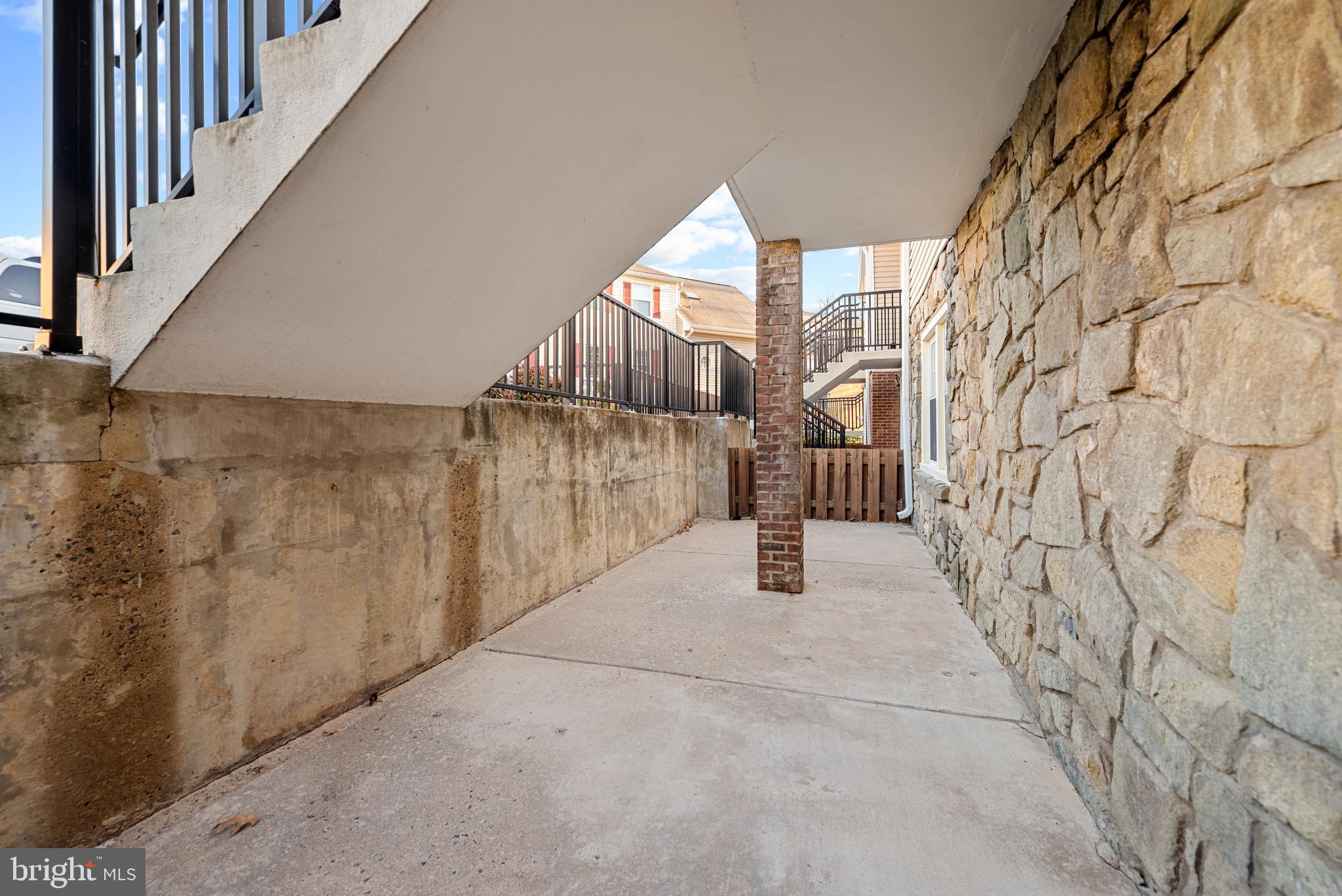 BEDFORD PARK - Residential