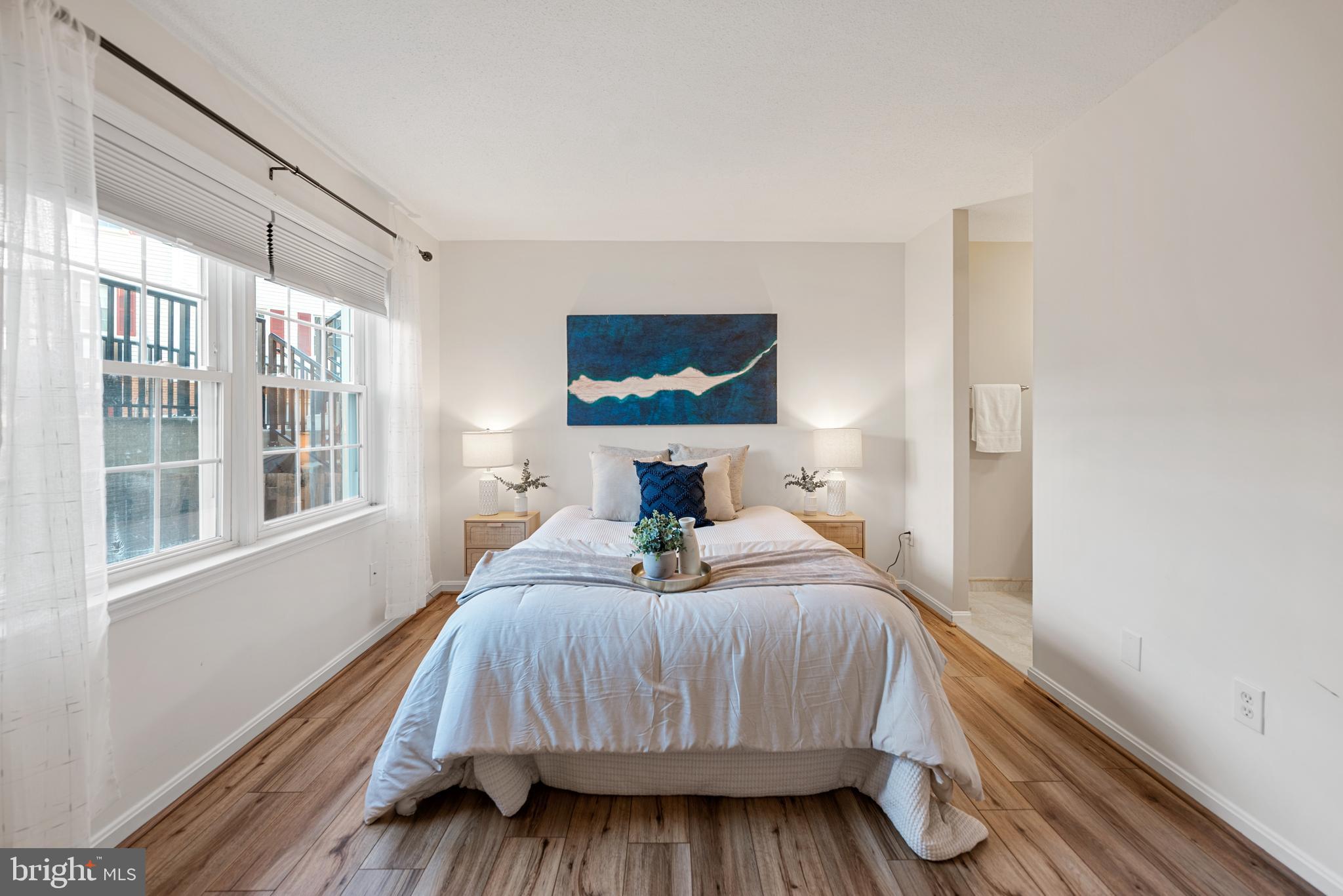 BEDFORD PARK - Residential