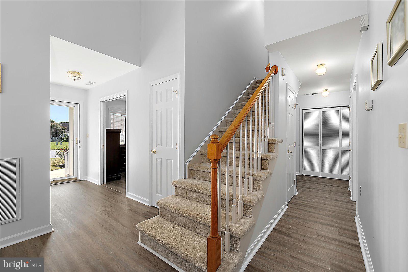 932 W SCHUMAKER MANOR DRIVE