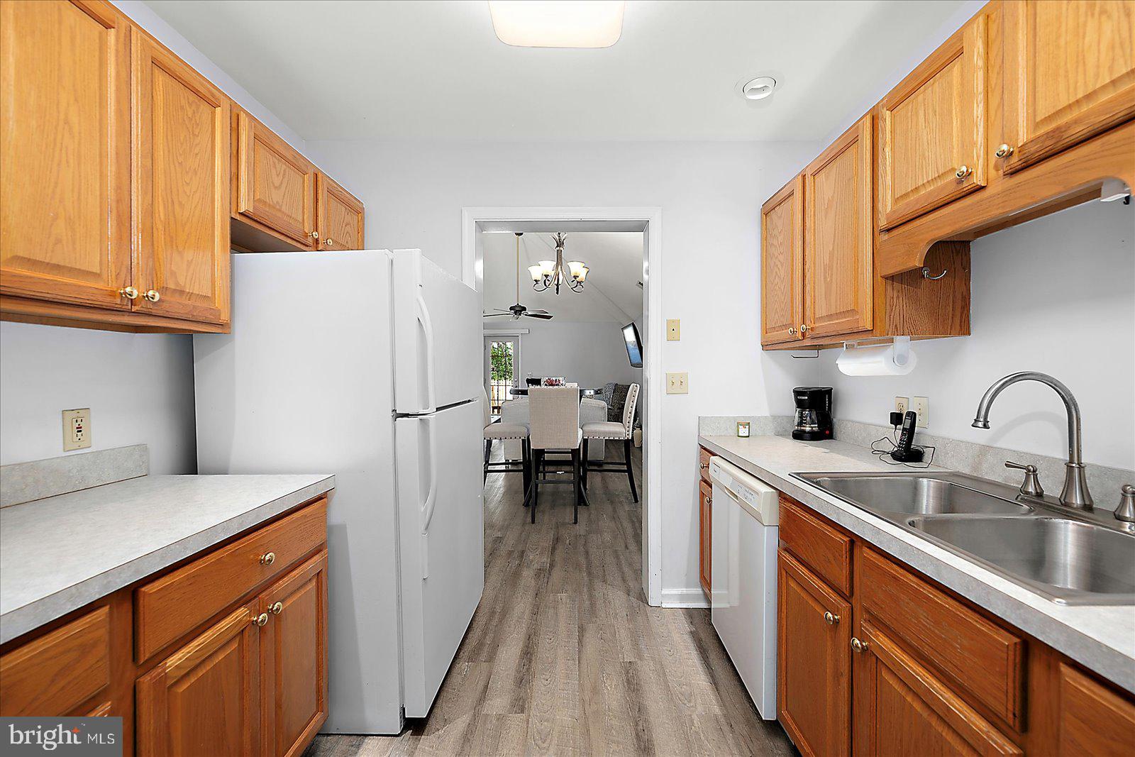 SCHUMAKER MANOR - Residential