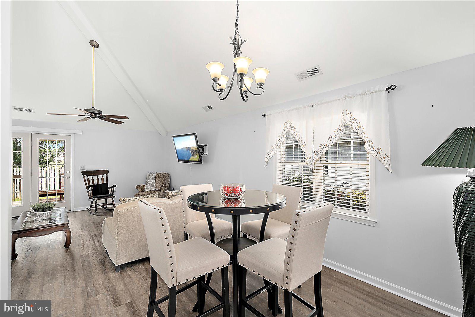 SCHUMAKER MANOR - Residential