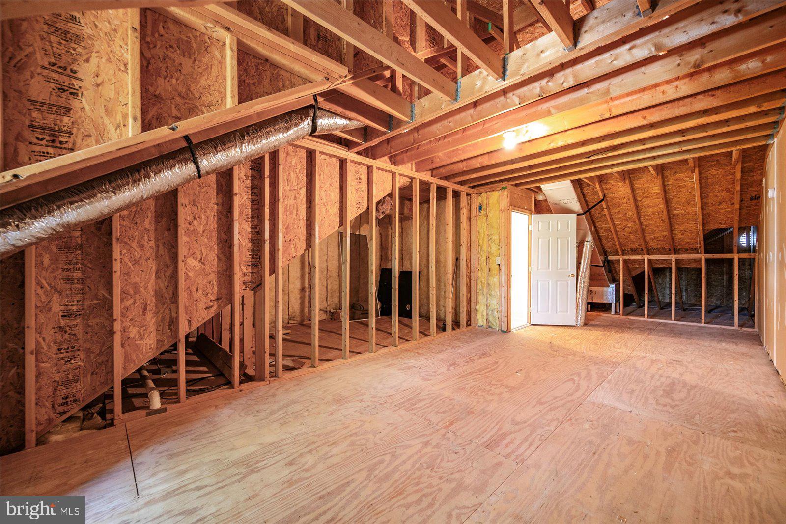 SCHUMAKER MANOR - Residential