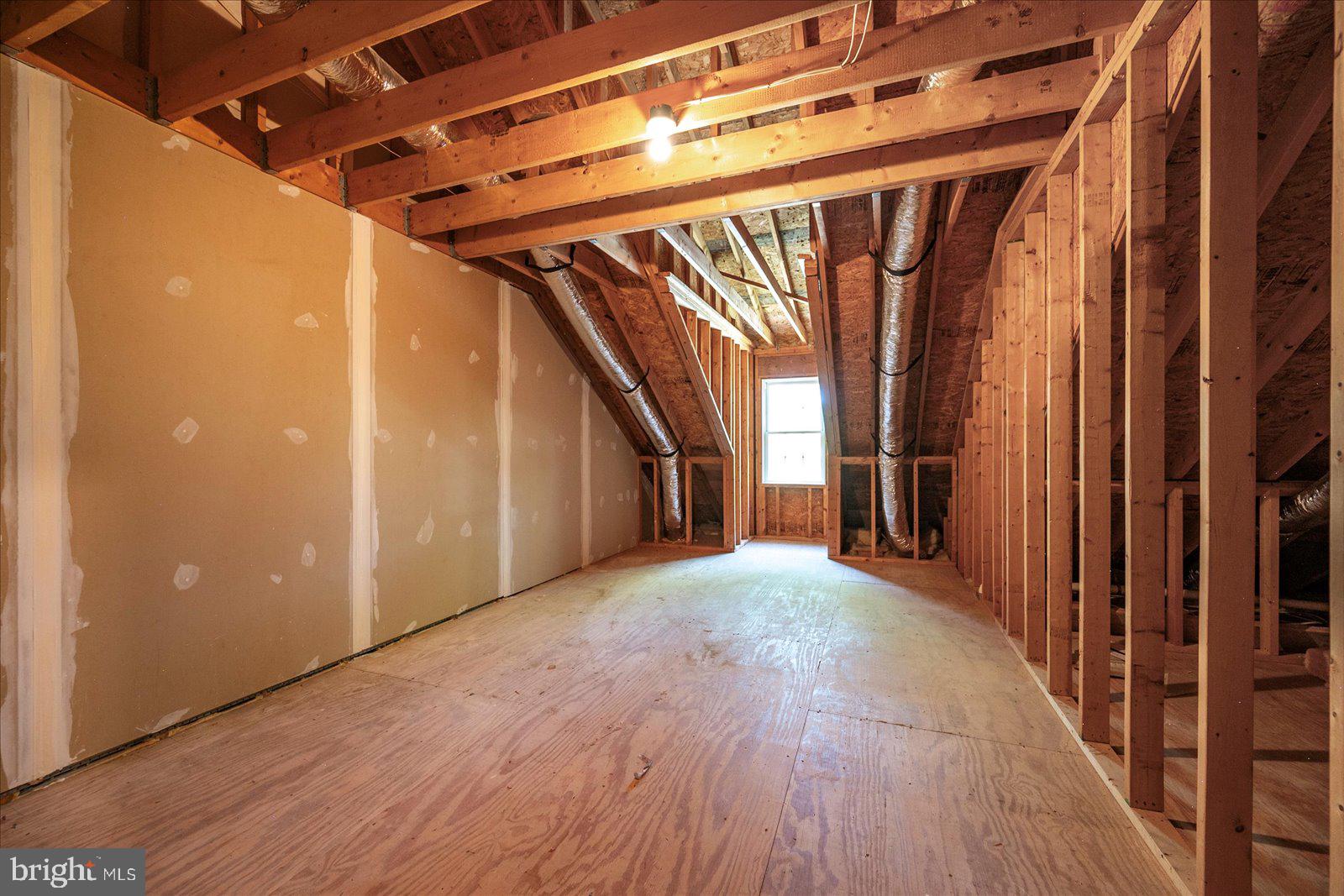 SCHUMAKER MANOR - Residential