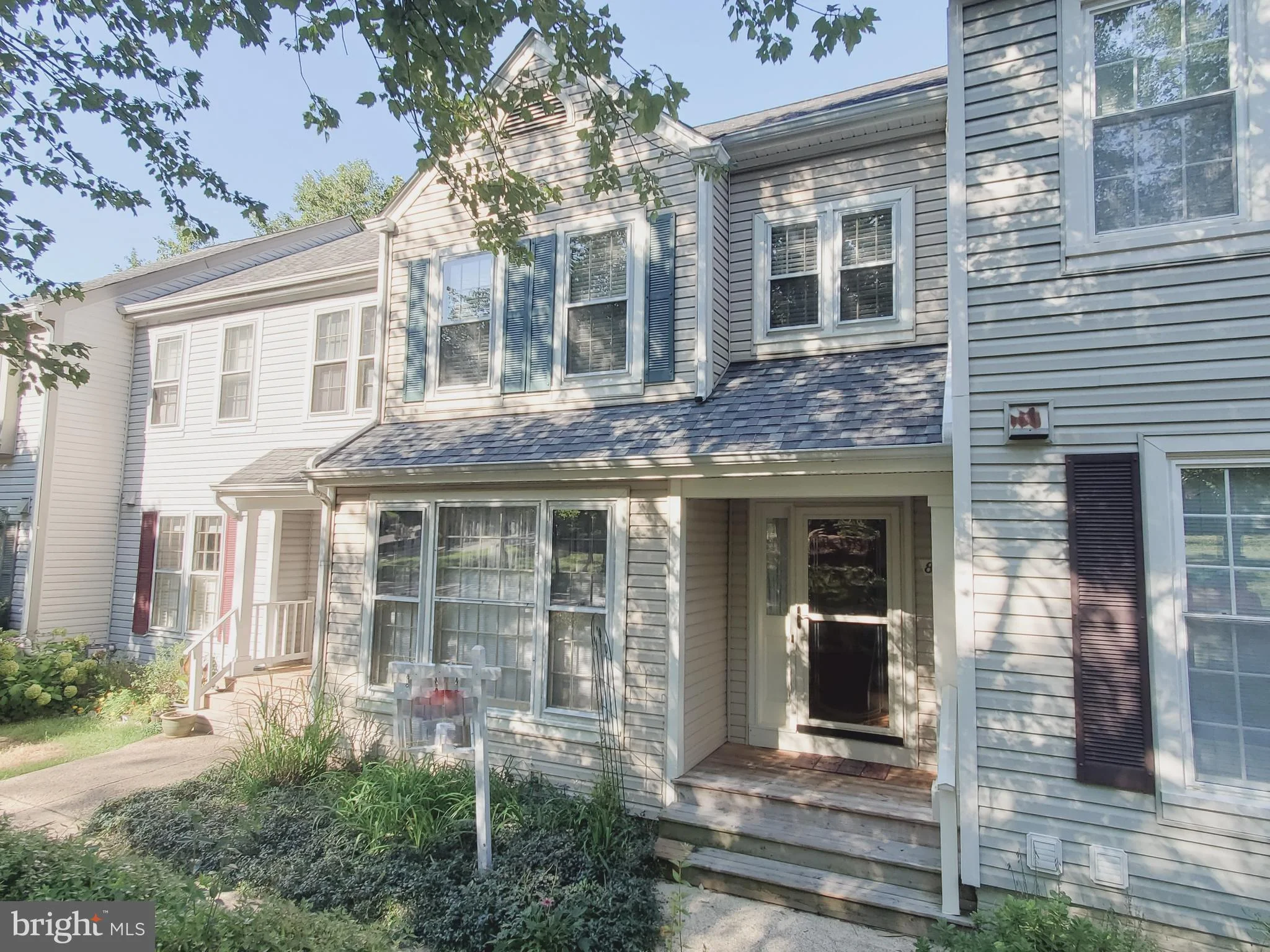 8144 Cliffview Avenue, Springfield, VA 22153