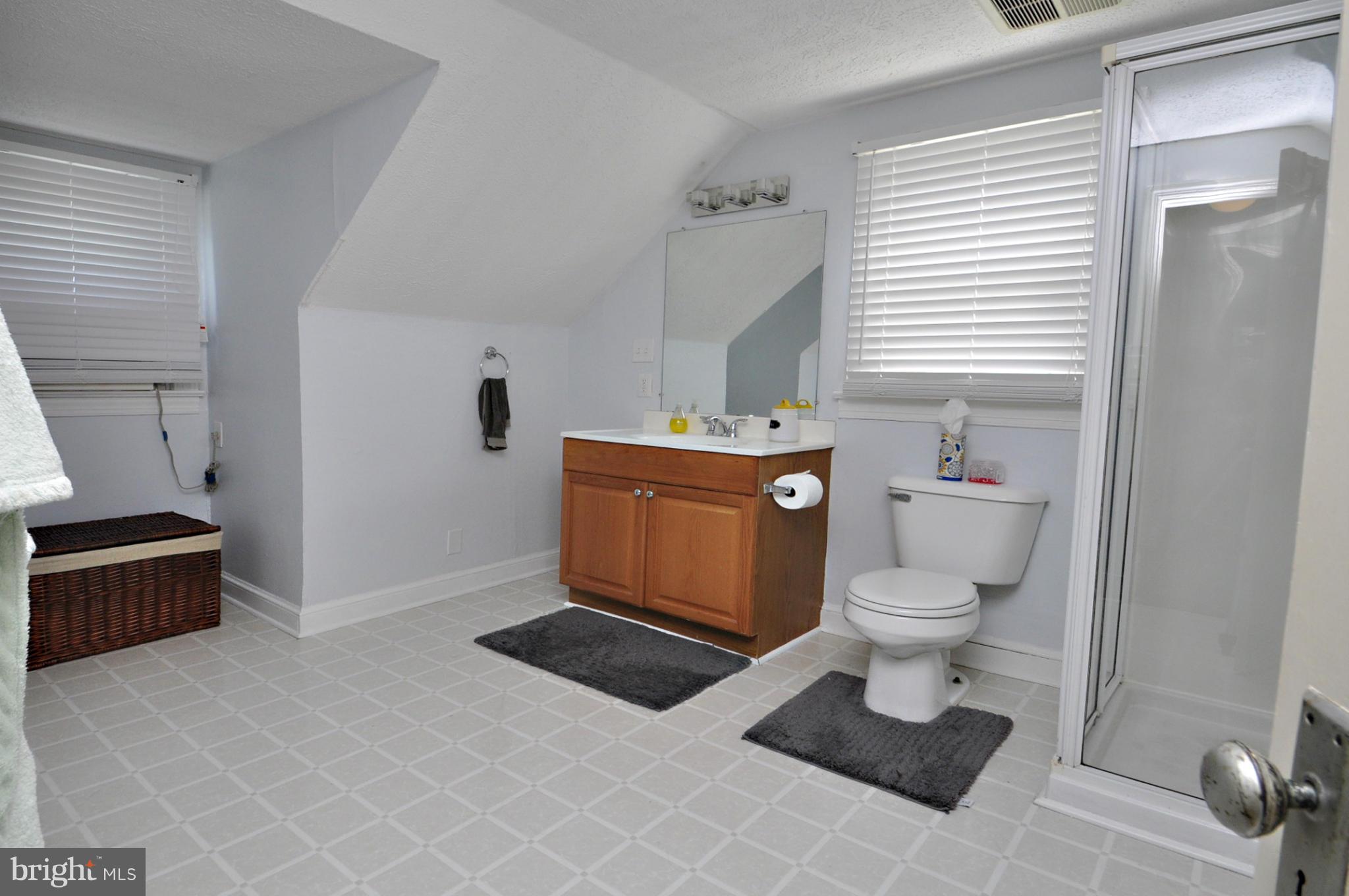 JACKSON PARK - Residential Lease