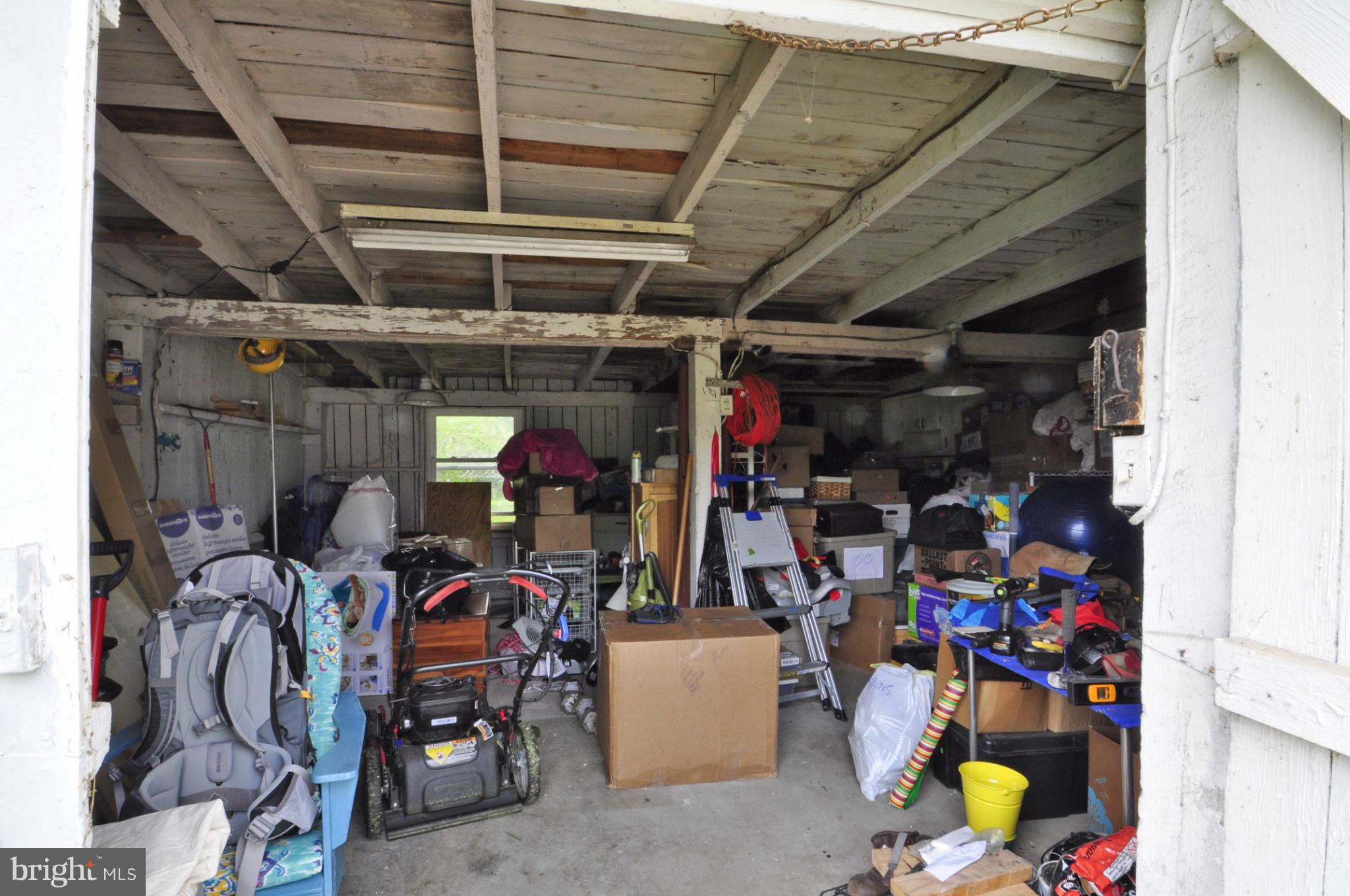 JACKSON PARK - Residential Lease