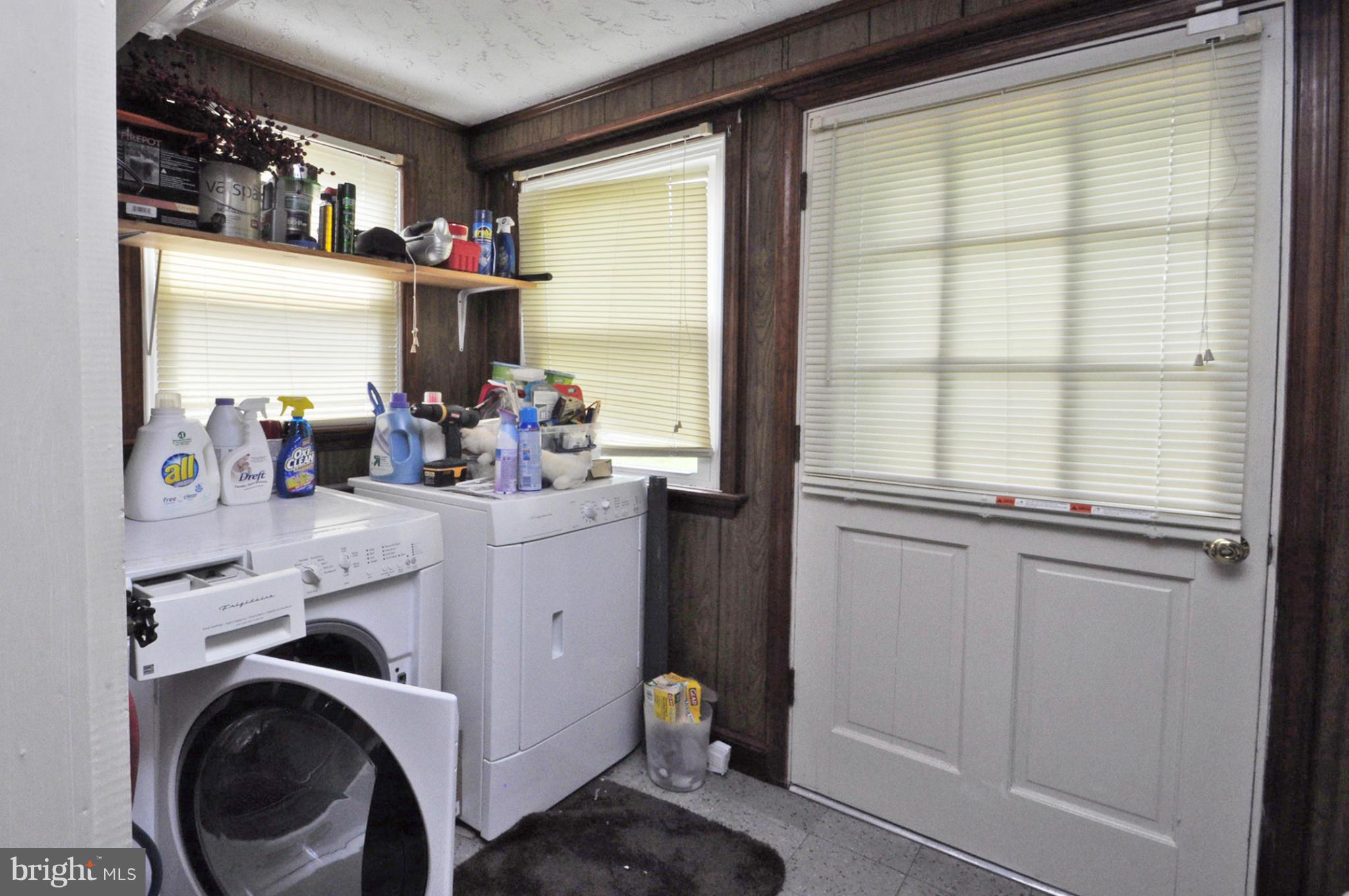 JACKSON PARK - Residential Lease