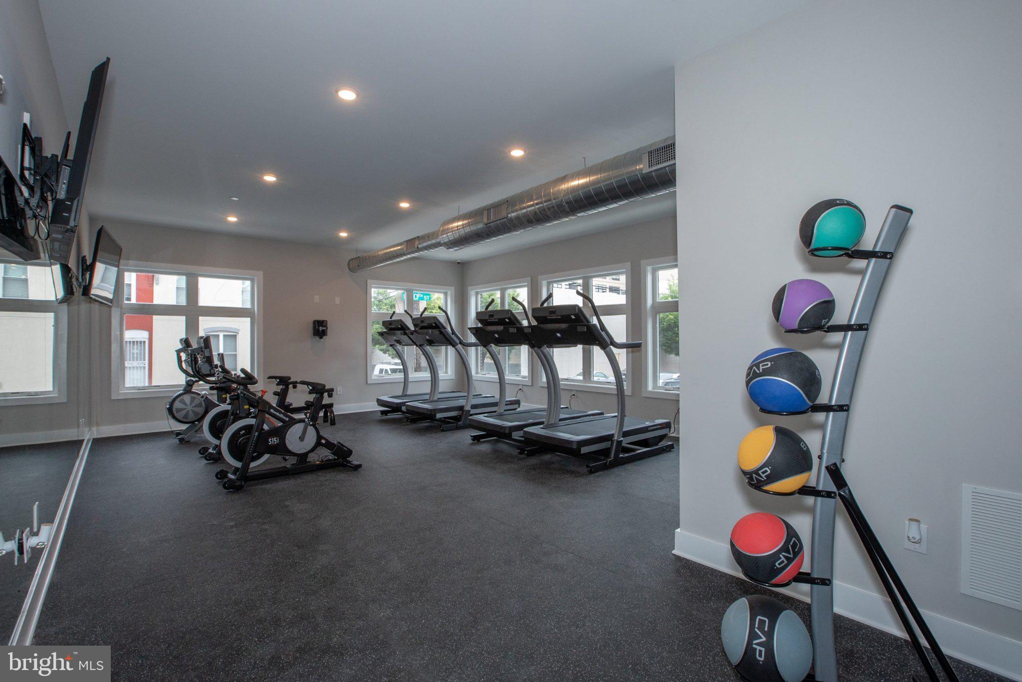 2940 W THOMPSON STREET UNIT 308