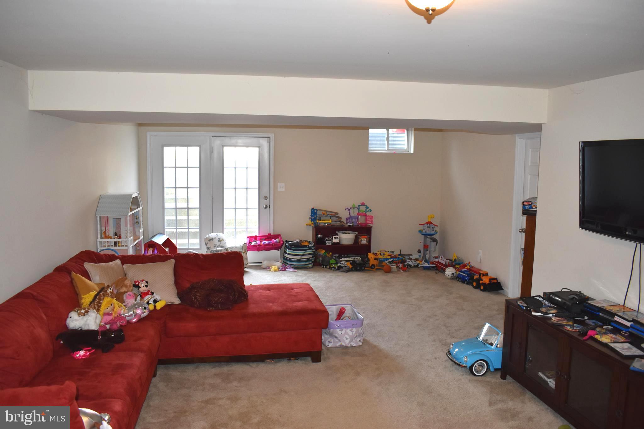 LAKELAND PLACE - Residential