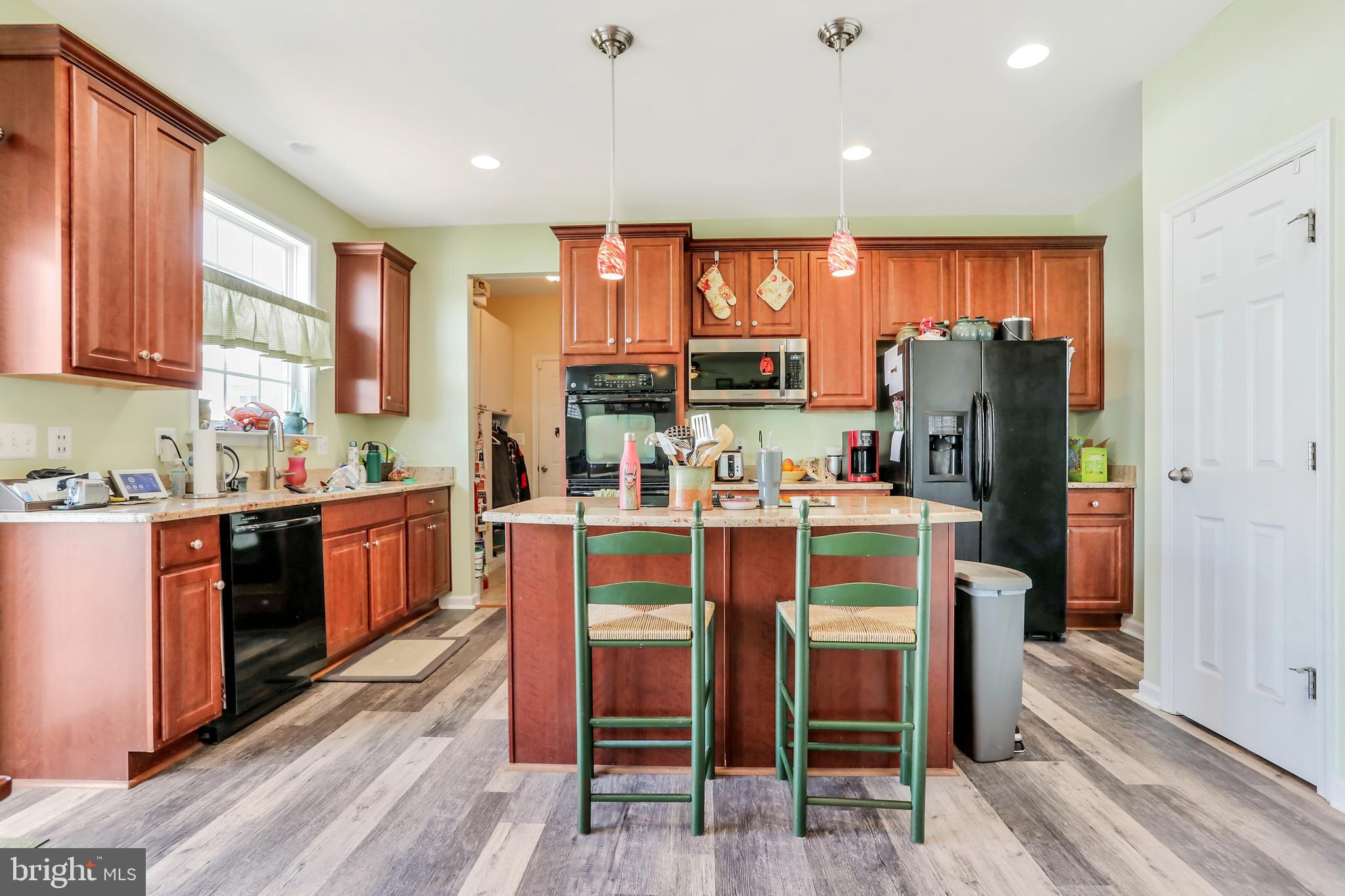 LAKELAND PLACE - Residential