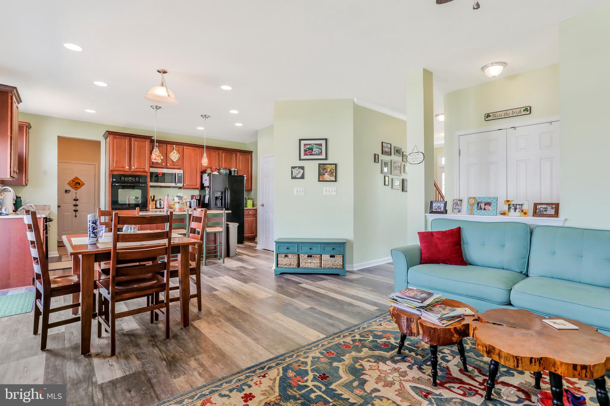 LAKELAND PLACE - Residential