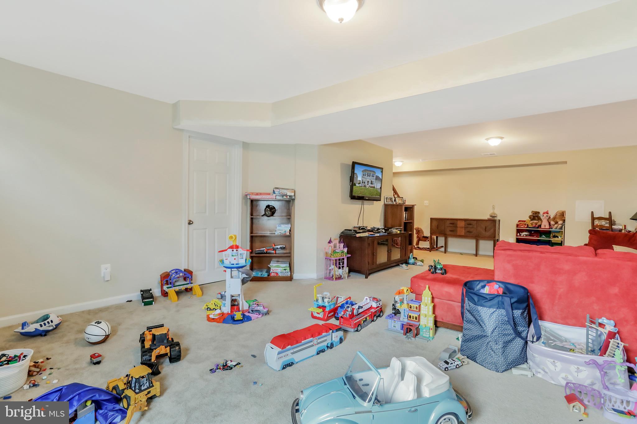 LAKELAND PLACE - Residential