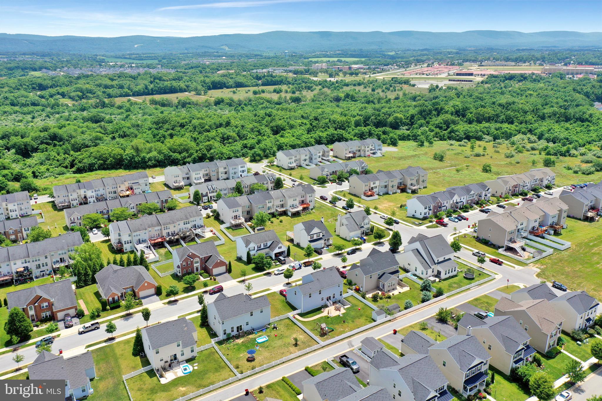 LAKELAND PLACE - Residential