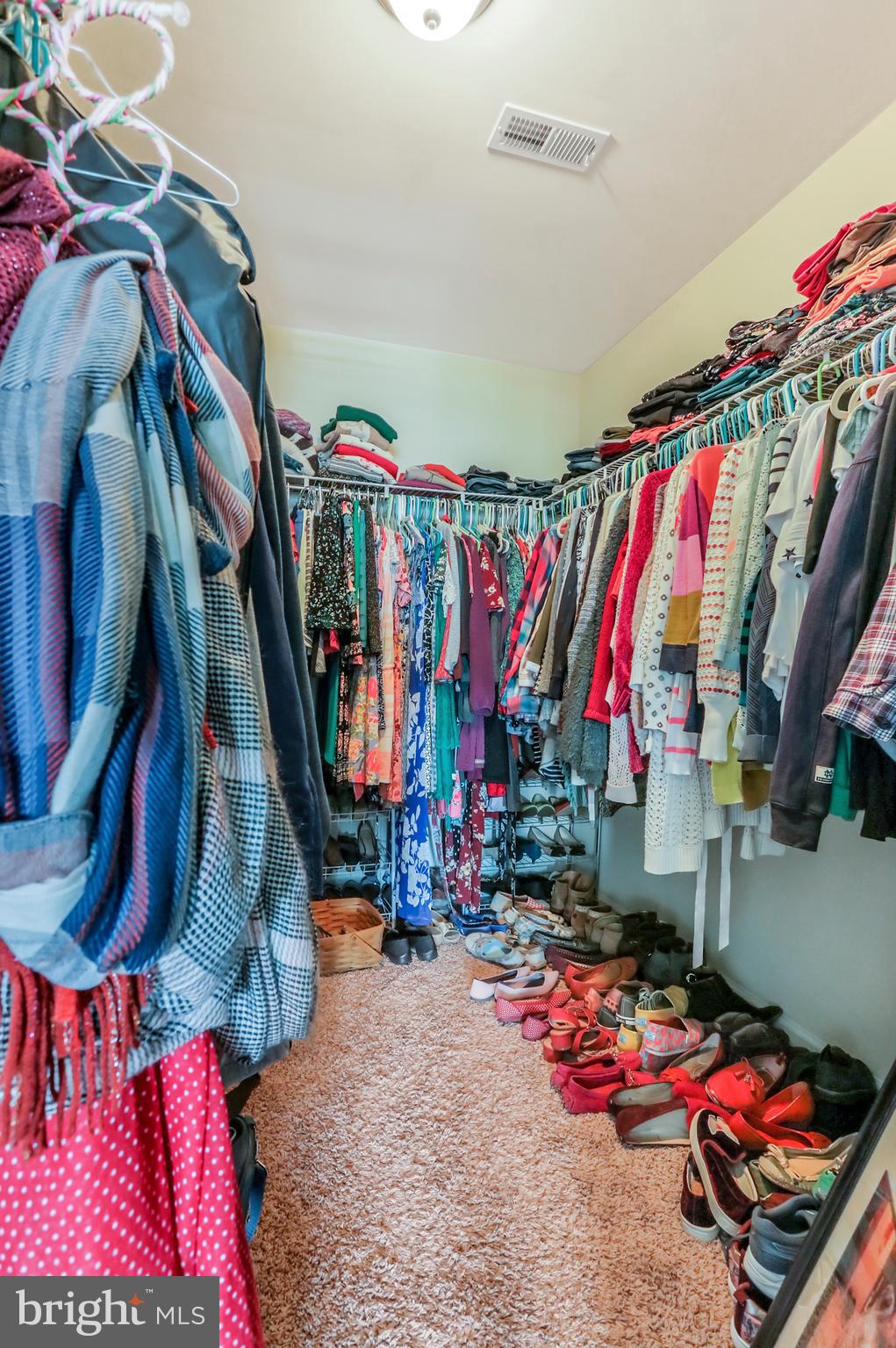 LAKELAND PLACE - Residential