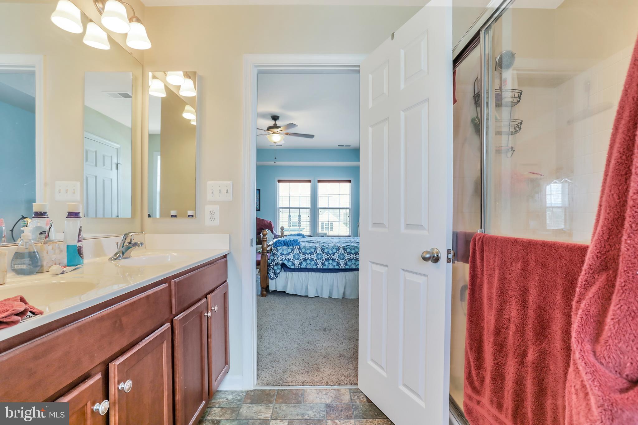 LAKELAND PLACE - Residential