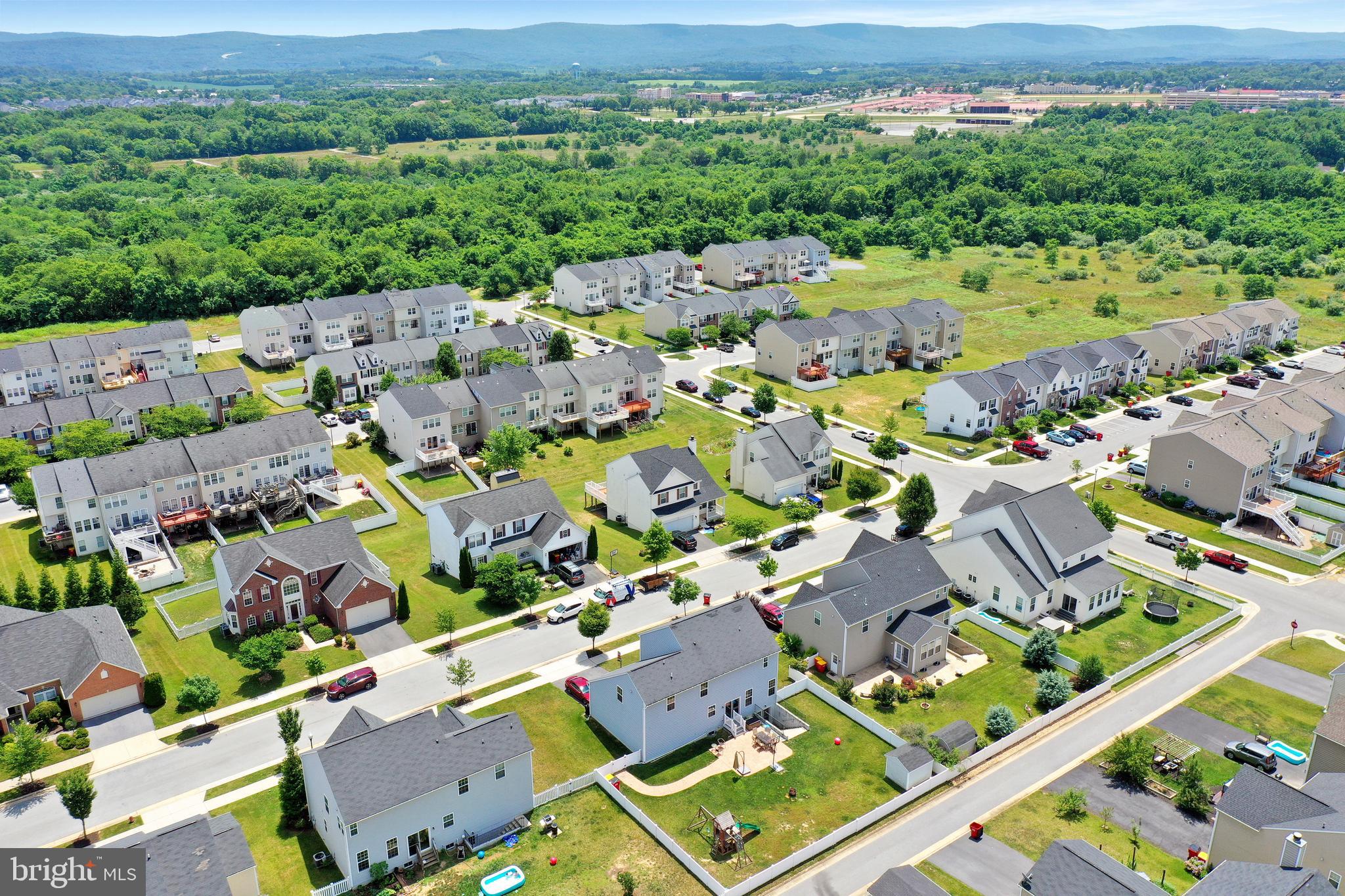 LAKELAND PLACE - Residential