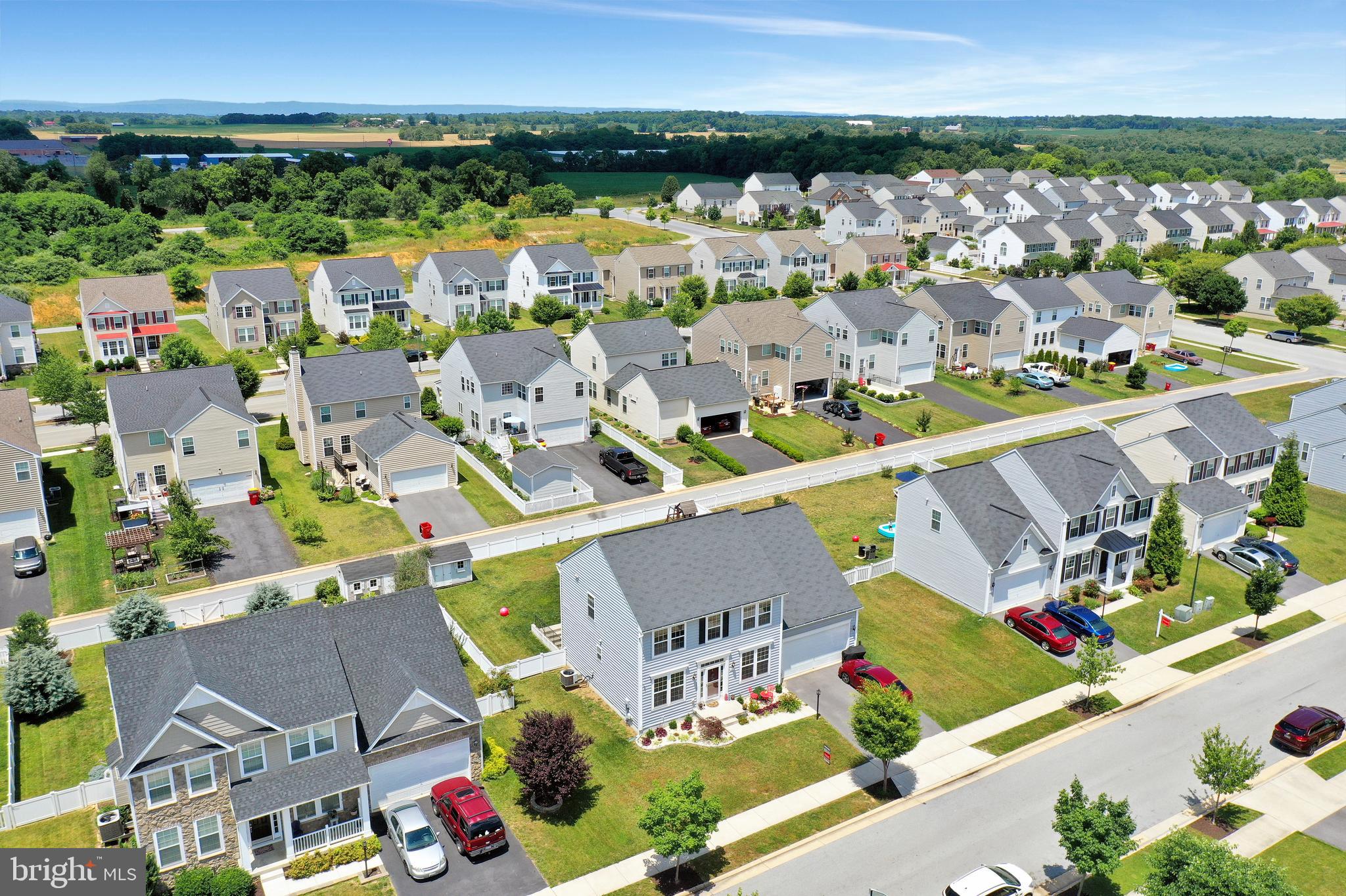 LAKELAND PLACE - Residential