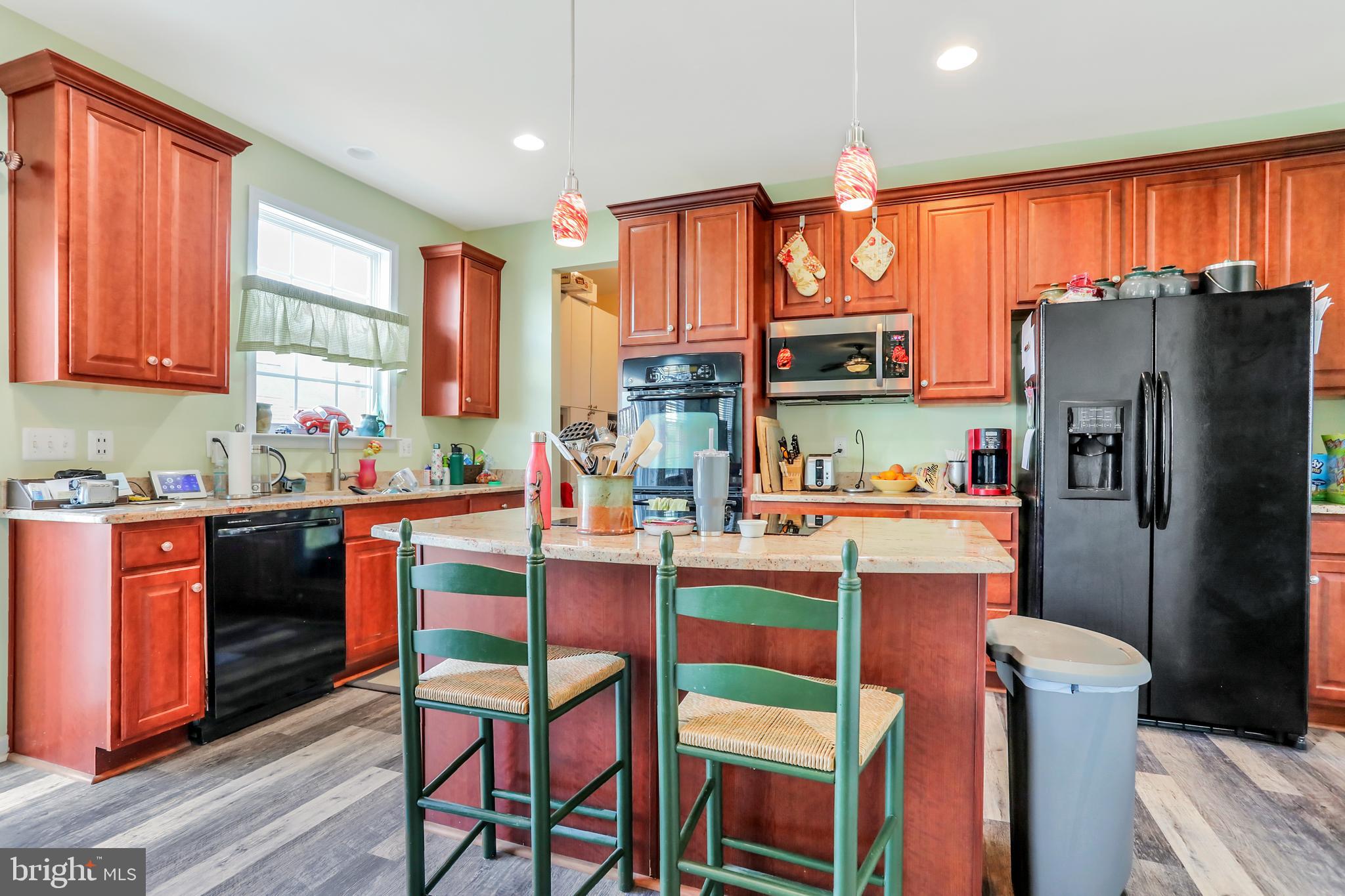 LAKELAND PLACE - Residential