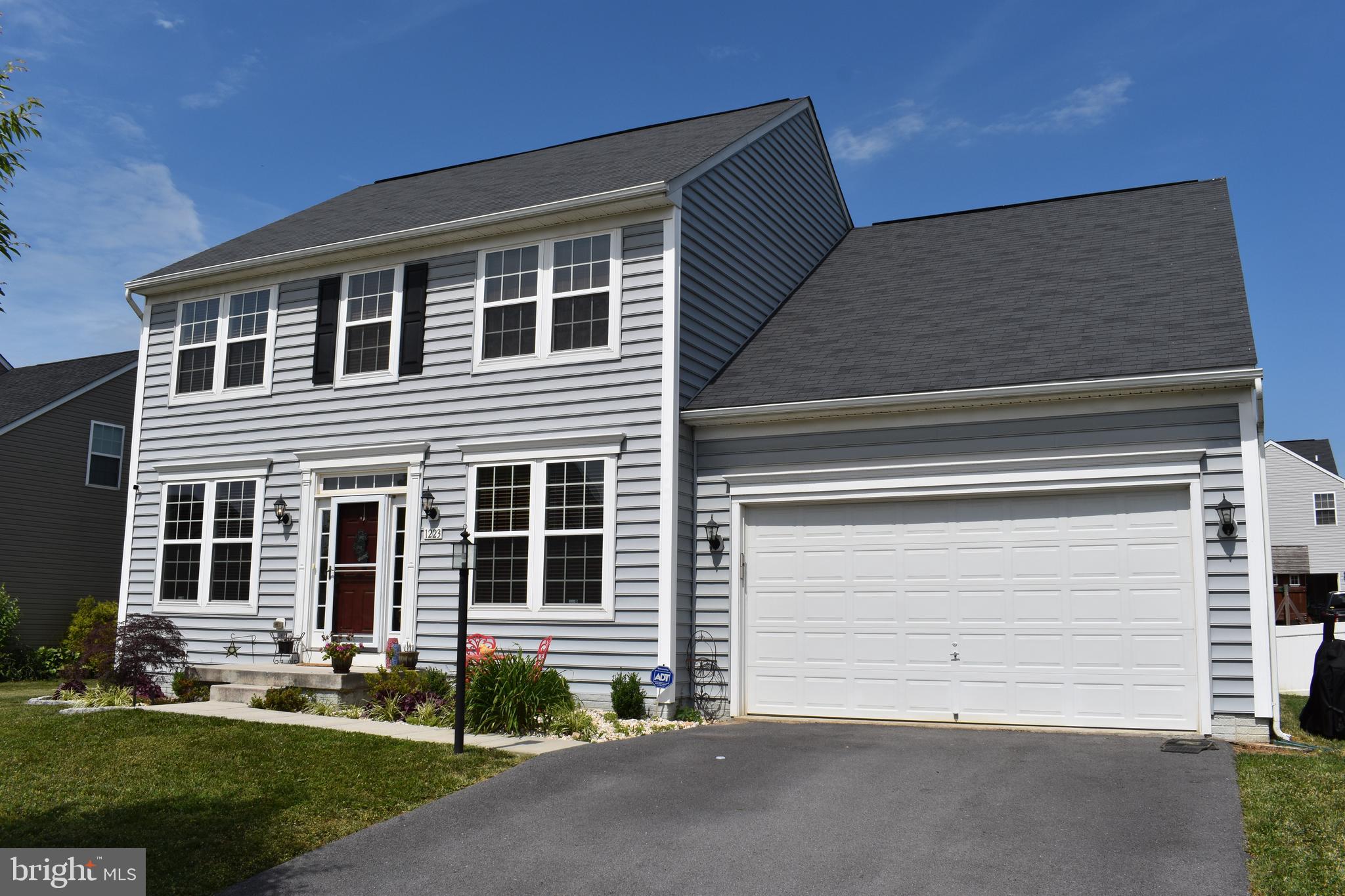 LAKELAND PLACE - Residential