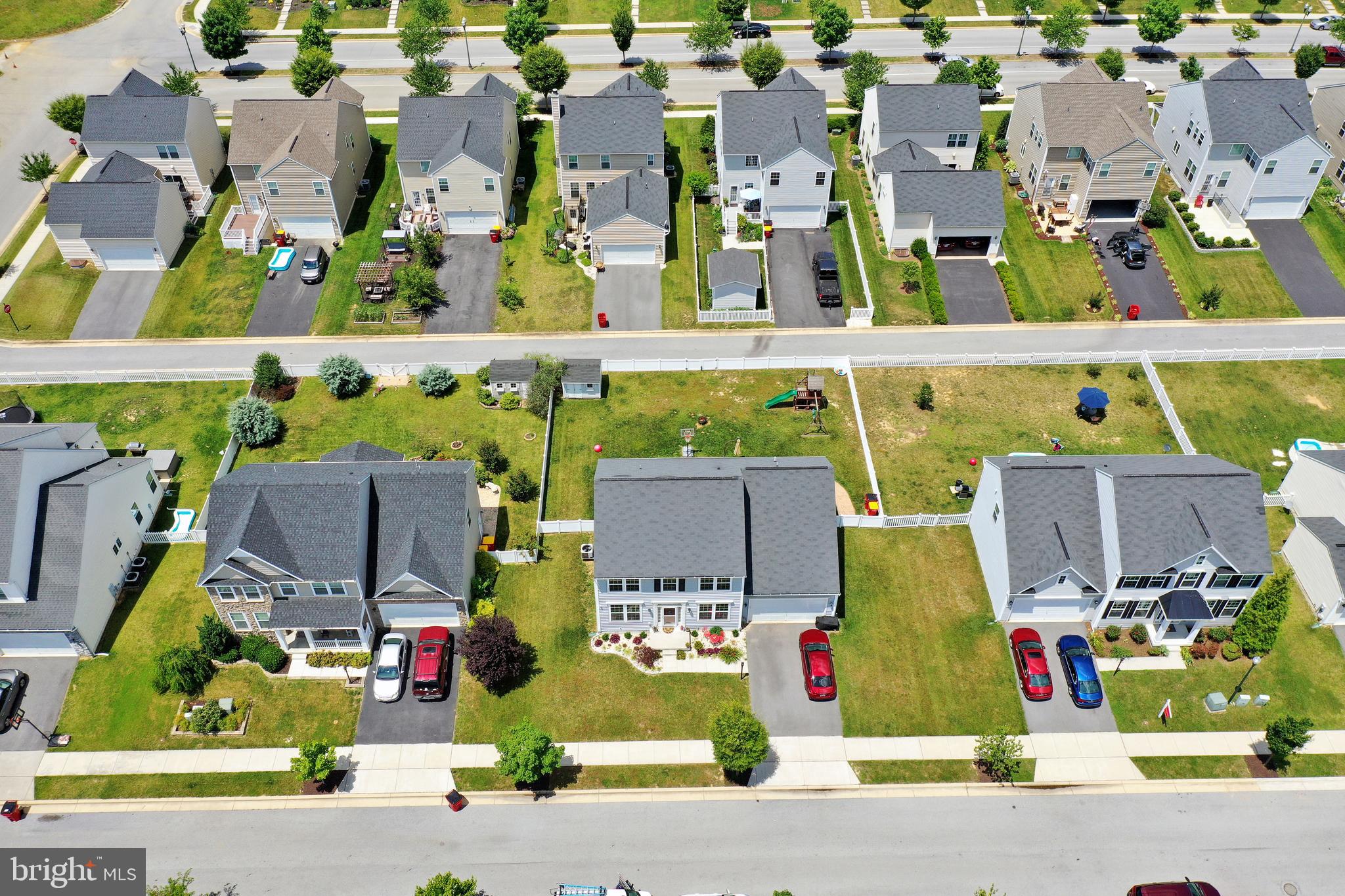 LAKELAND PLACE - Residential