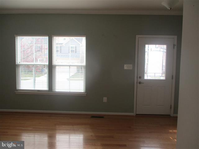 CREEKSIDE VILLAGE AT TANYARD SPRINGS - Residential