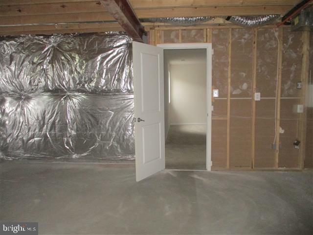 CREEKSIDE VILLAGE AT TANYARD SPRINGS - Residential