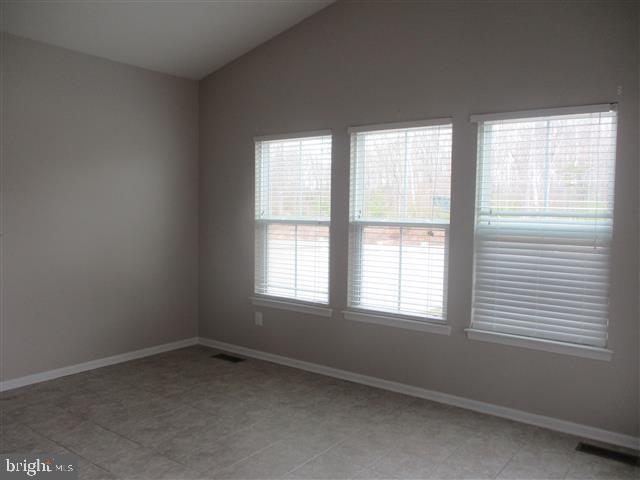 CREEKSIDE VILLAGE AT TANYARD SPRINGS - Residential