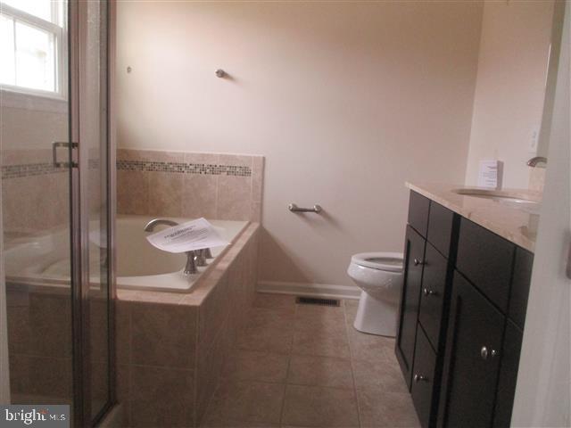 CREEKSIDE VILLAGE AT TANYARD SPRINGS - Residential